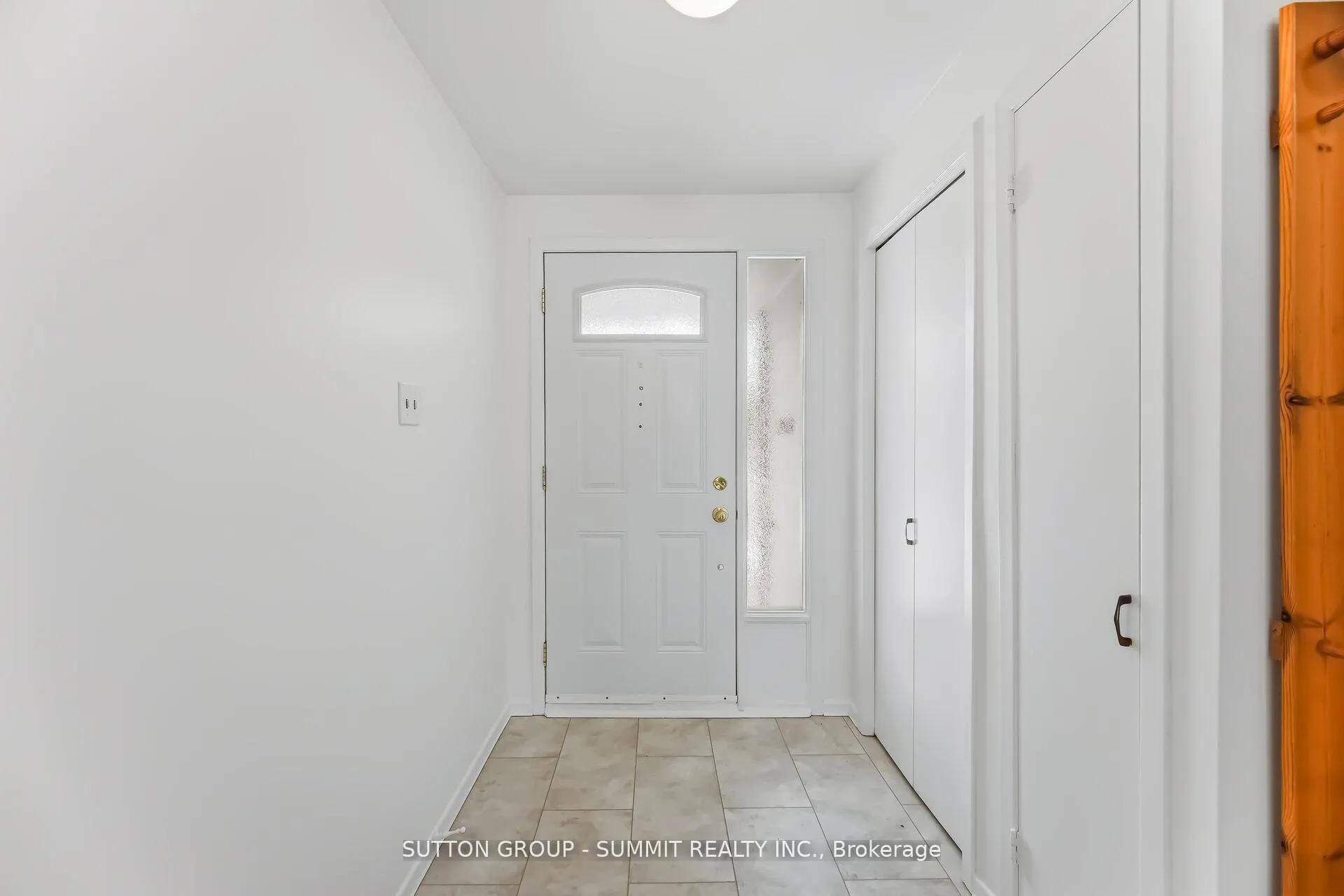 Photo 3 of 11 St Andrew's Court, Aurora, Hills of St Andrew — HOMEH