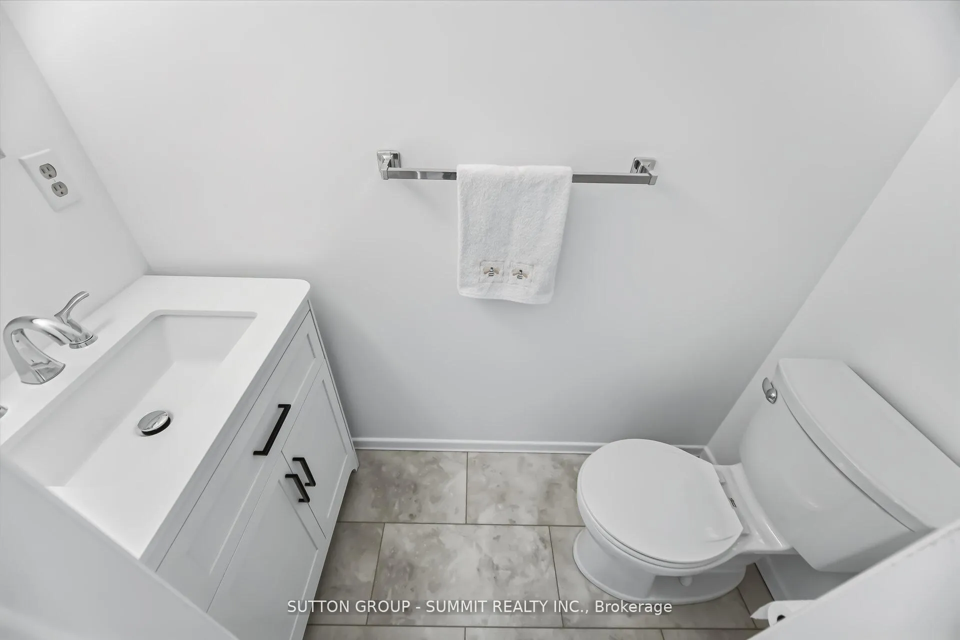 Photo 11 of 11 St Andrew's Court, Aurora, Hills of St Andrew — HOMEH