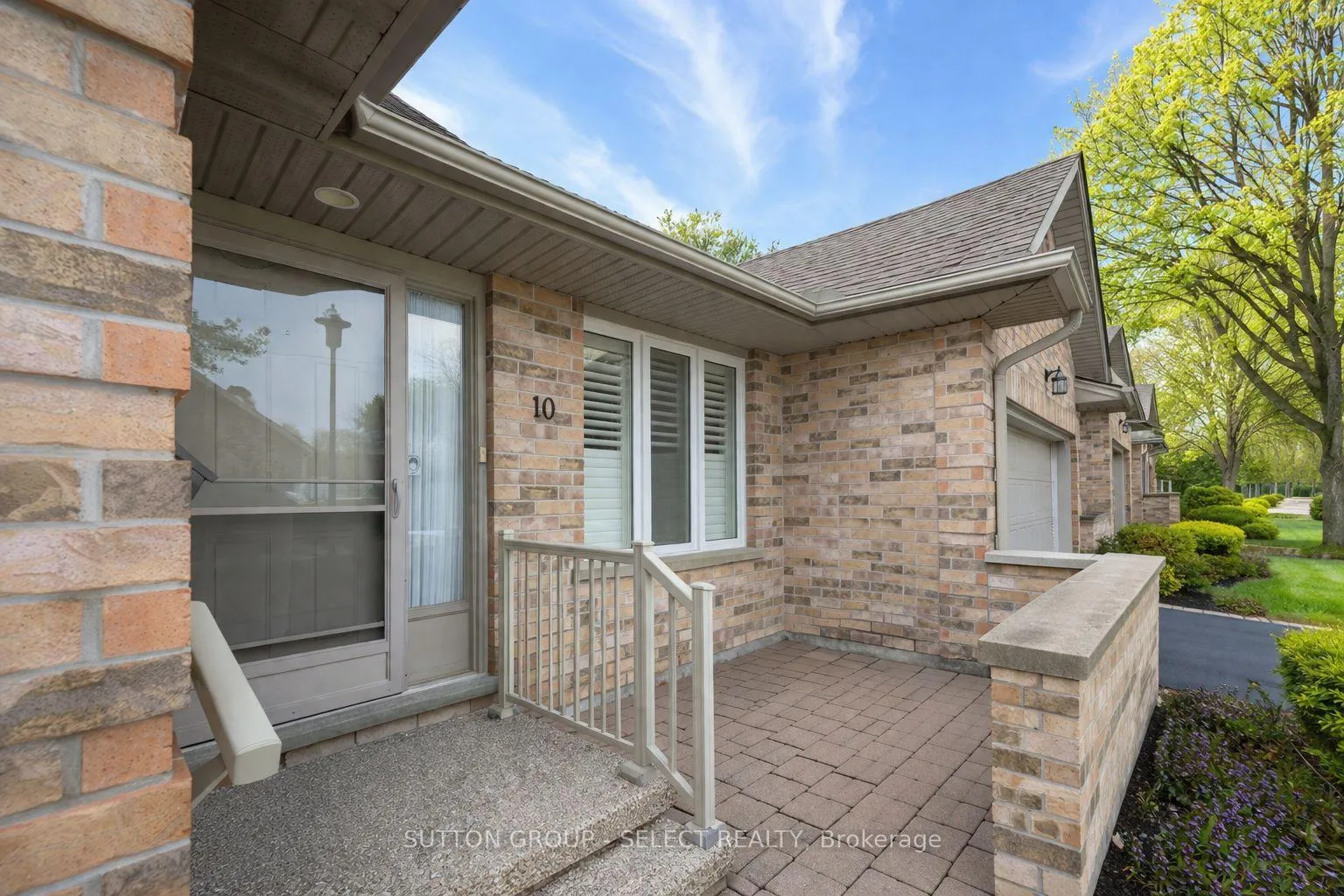 Photo 2 of Unit 10, 1241 Beaverbrook Avenue, London, North N — HOMEH