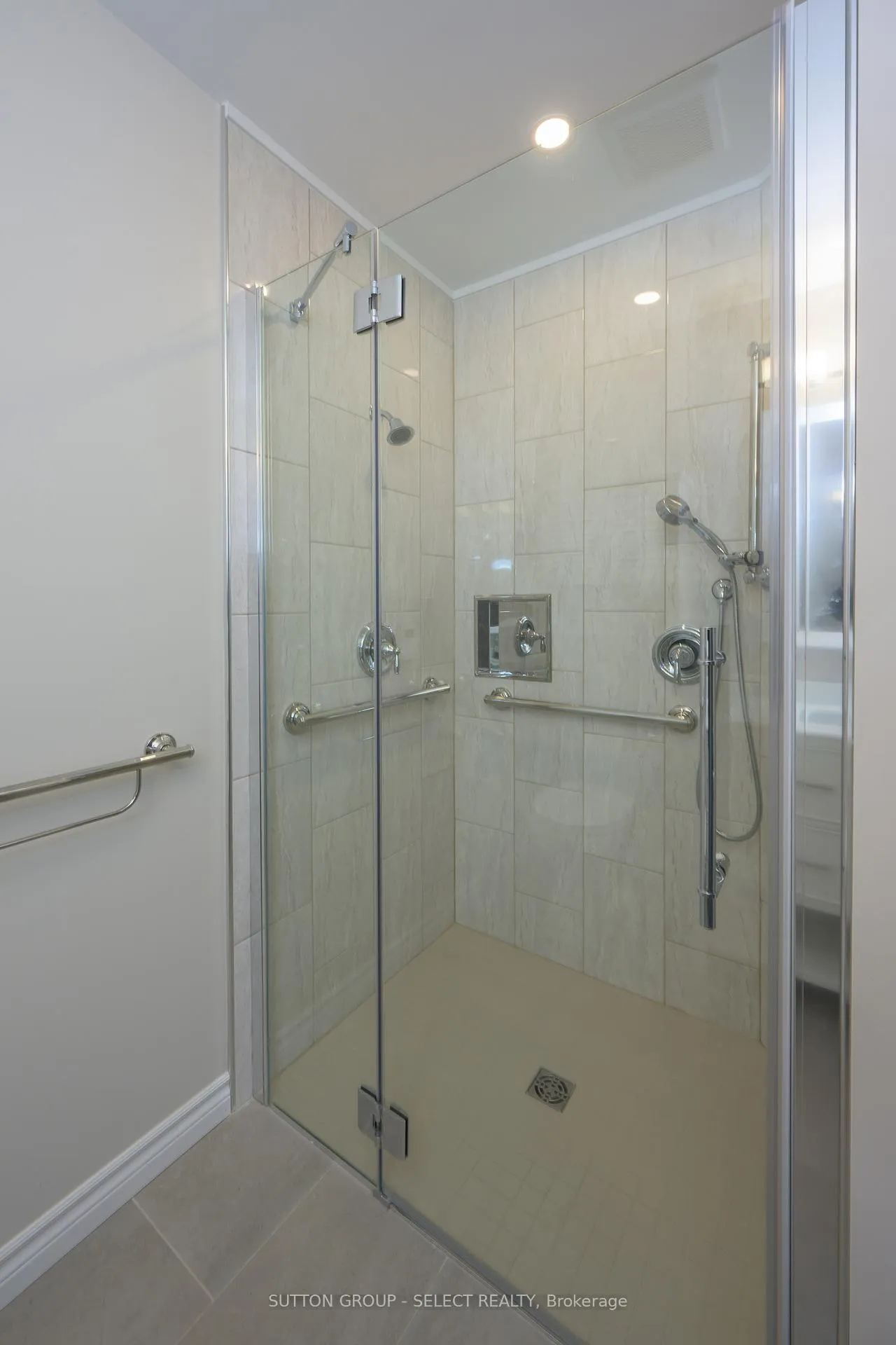 Photo 17 of Unit 10, 1241 Beaverbrook Avenue, London, North N — HOMEH