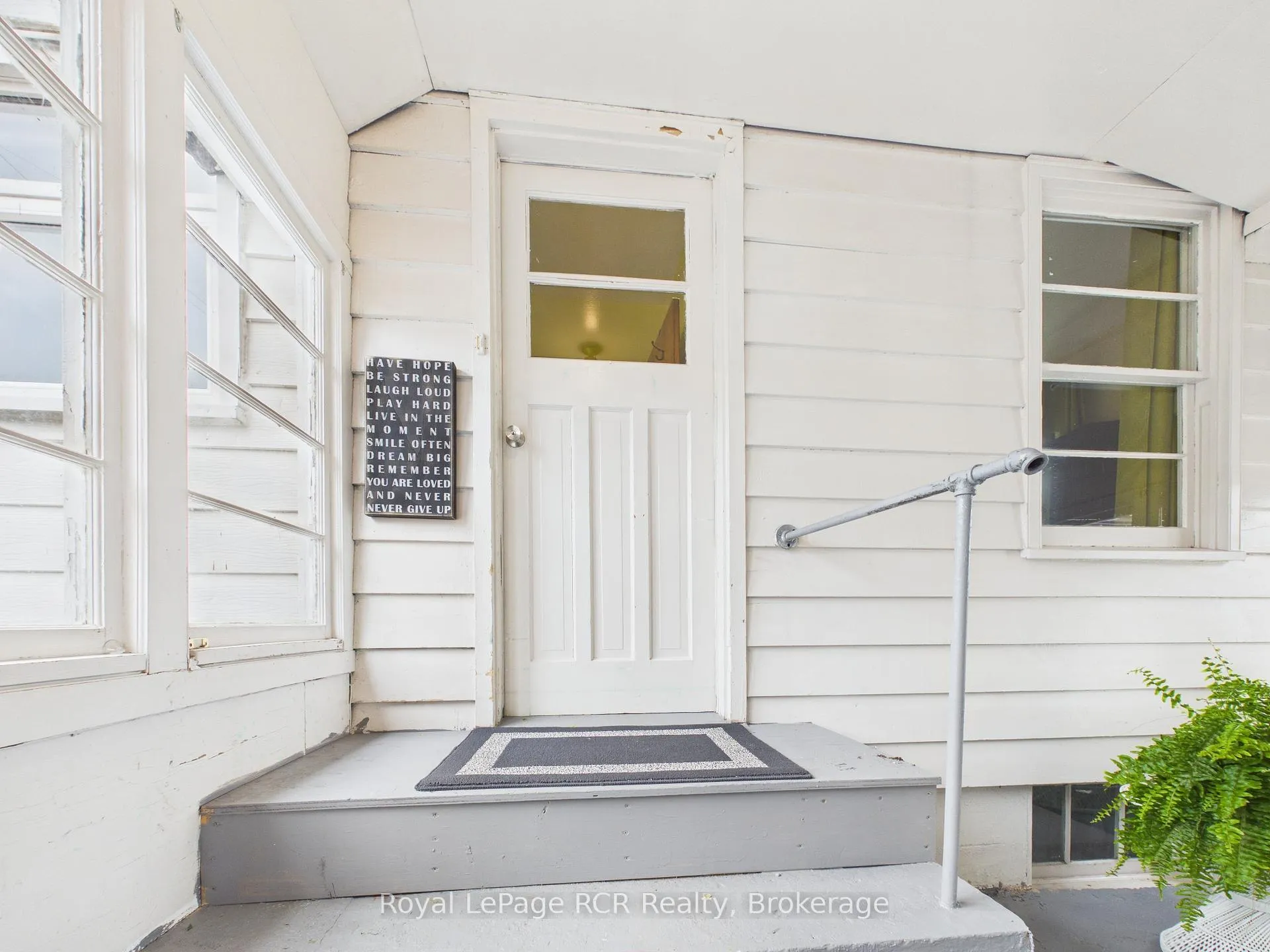 Photo 4 of 380 Winston Street E, North Perth, Listowel — HOMEH