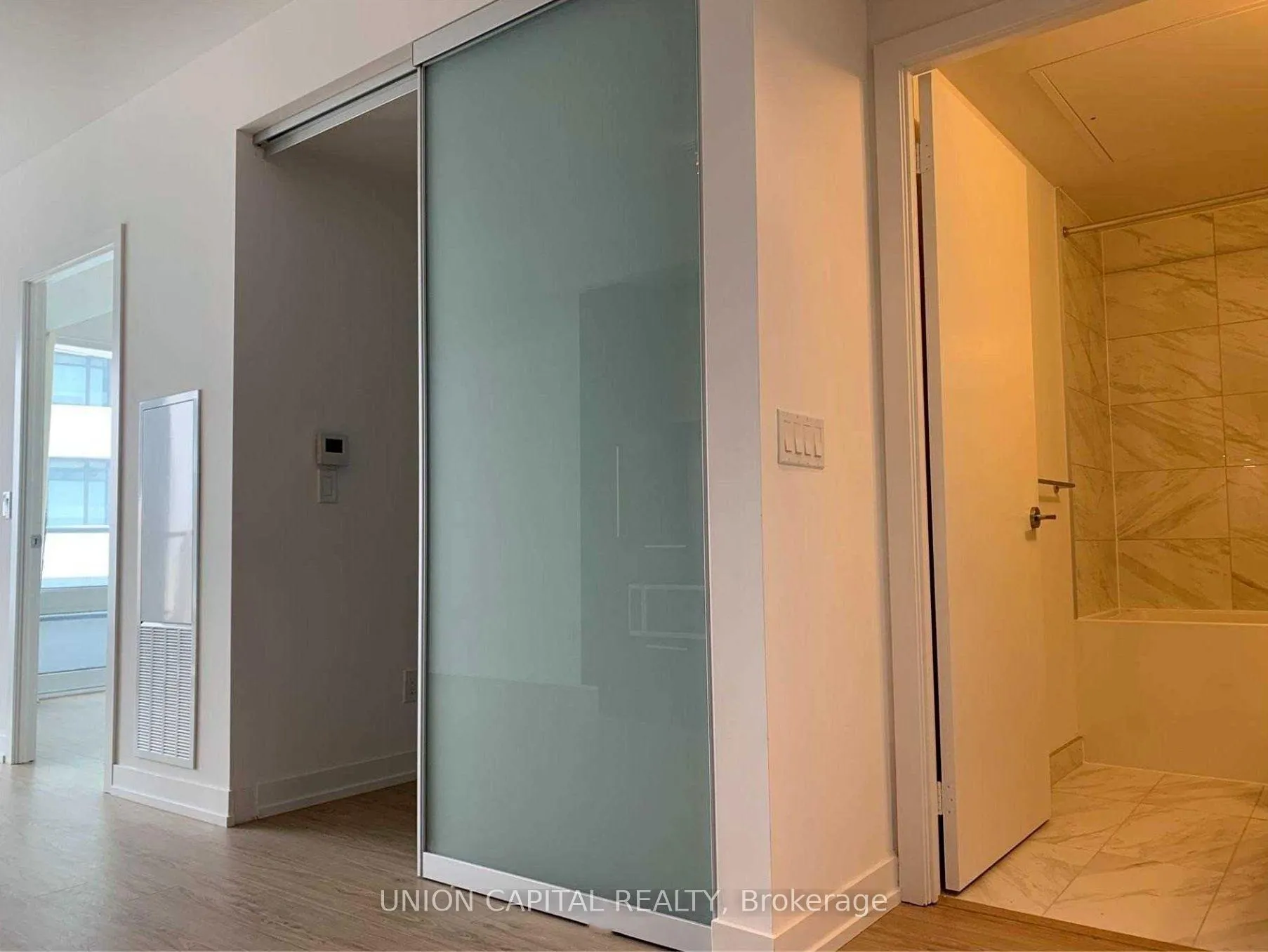 Photo 7 of Unit 3918, 85 Wood Street, Toronto, Church-Yonge Corridor — HOMEH