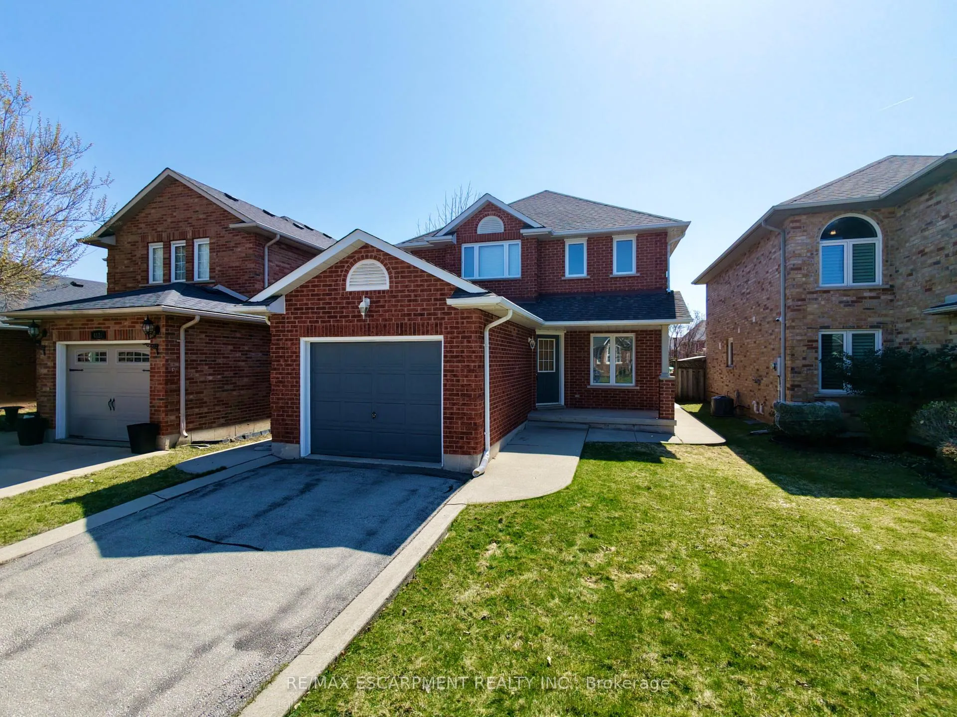 Photo 1 of 4126 Bianca Forest Drive, Burlington, Tansley — HOMEH