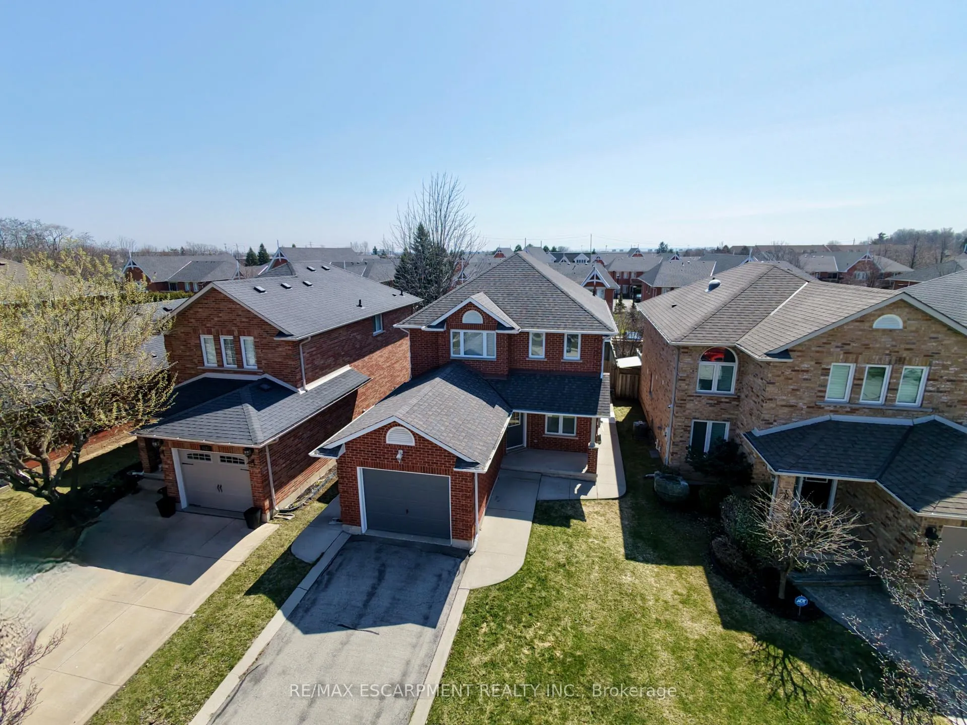 Photo 3 of 4126 Bianca Forest Drive, Burlington, Tansley — HOMEH