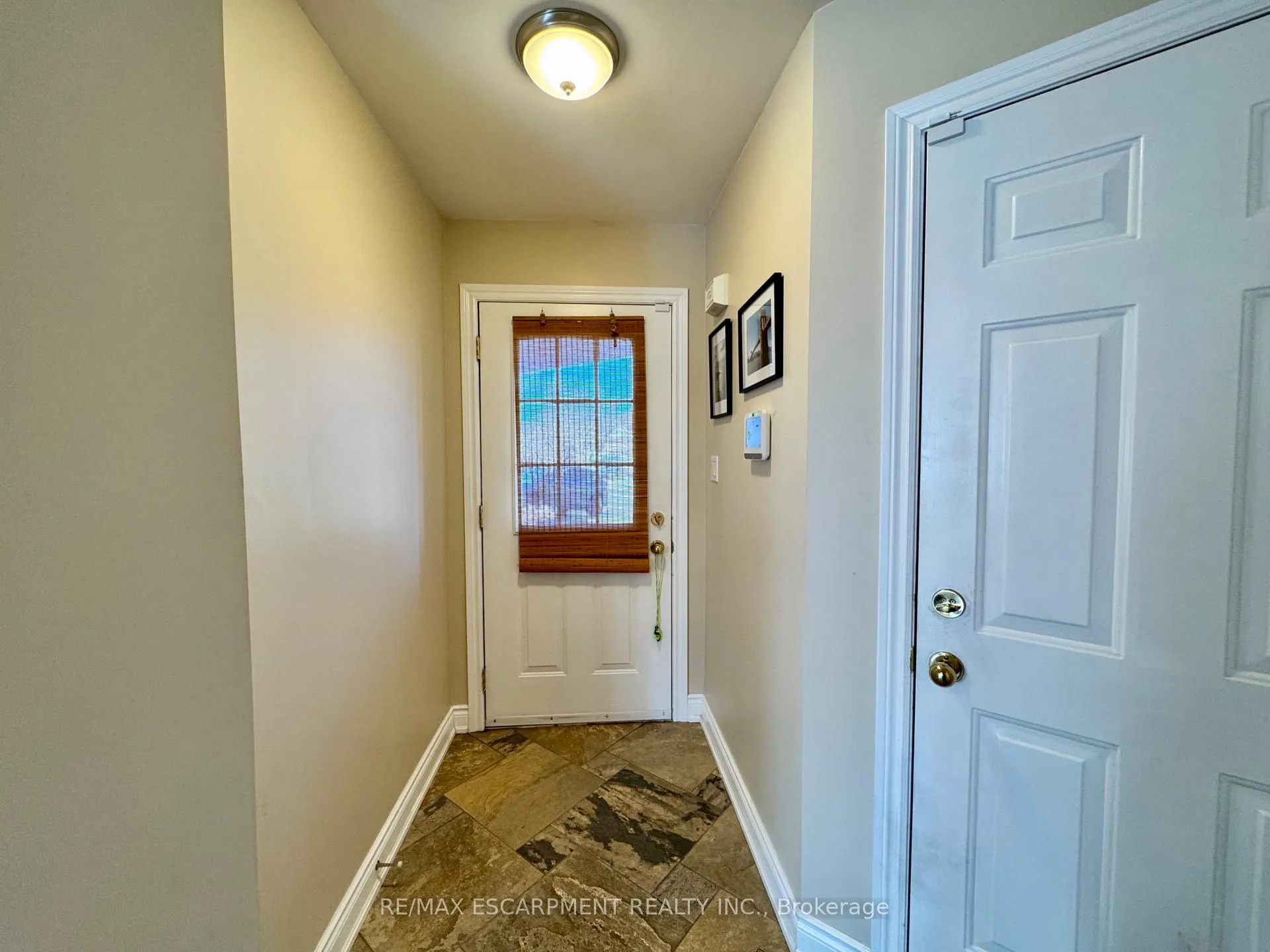 Photo 9 of 4126 Bianca Forest Drive, Burlington, Tansley — HOMEH