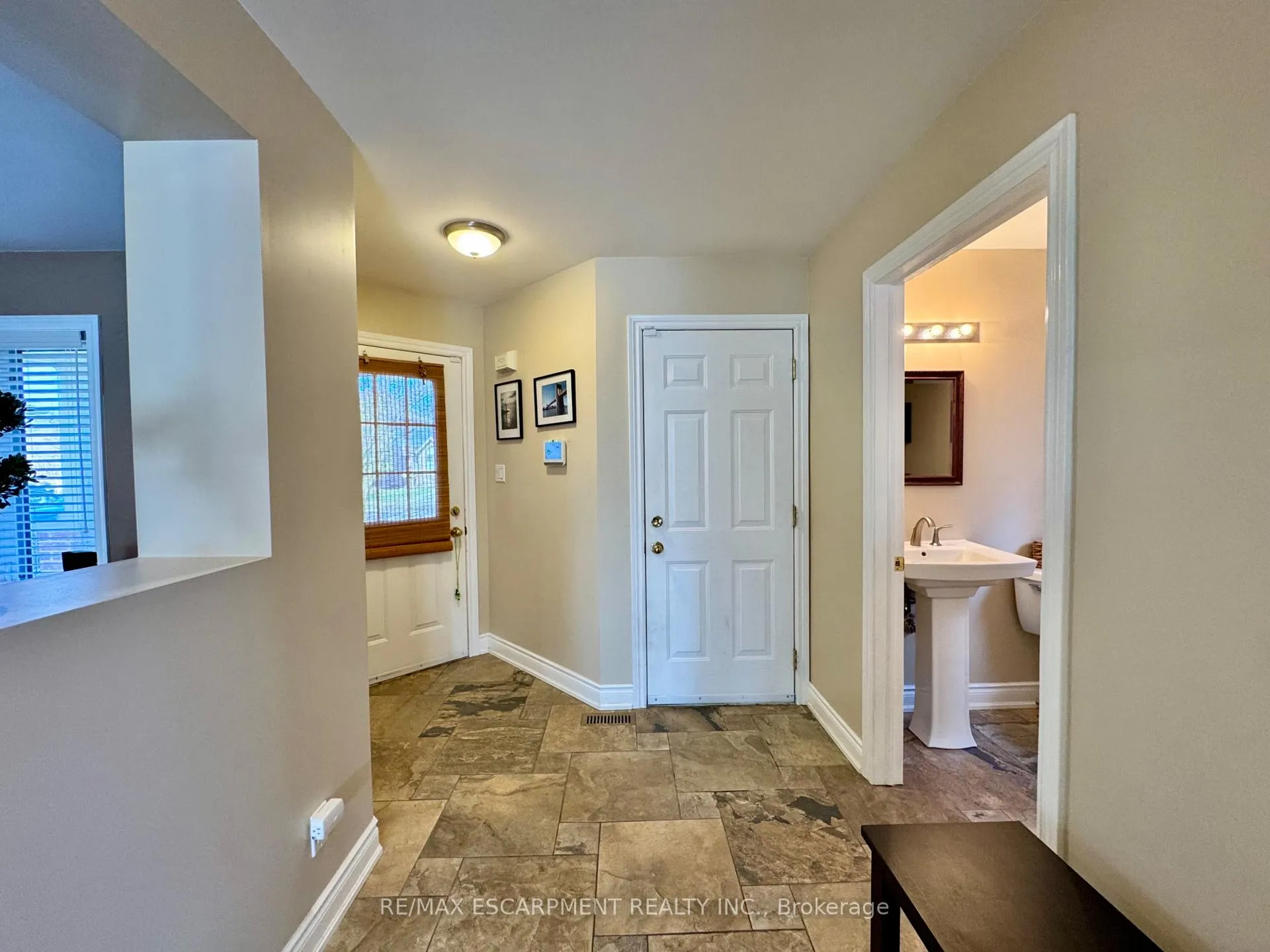 Photo 10 of 4126 Bianca Forest Drive, Burlington, Tansley — HOMEH