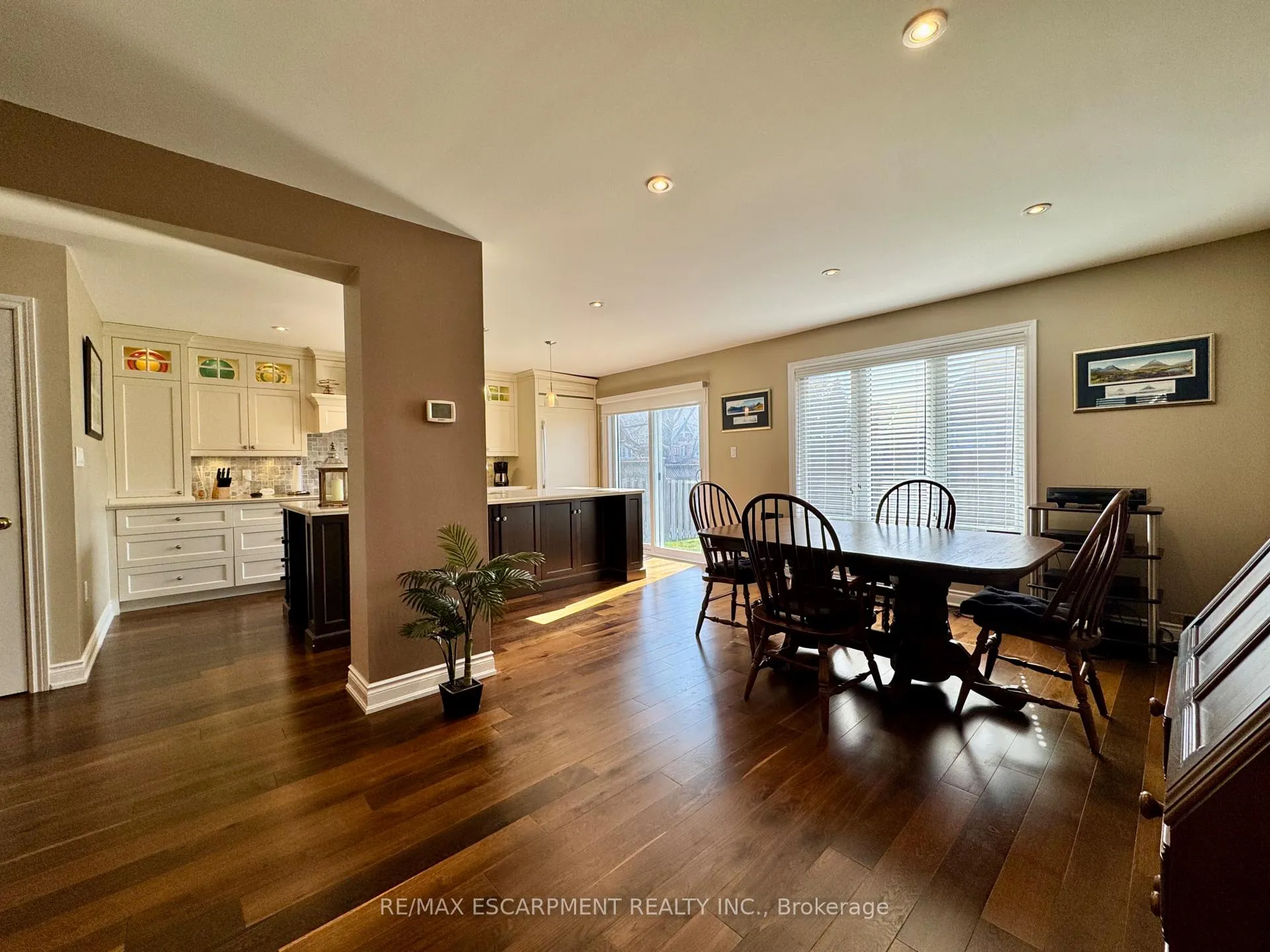 Photo 15 of 4126 Bianca Forest Drive, Burlington, Tansley — HOMEH