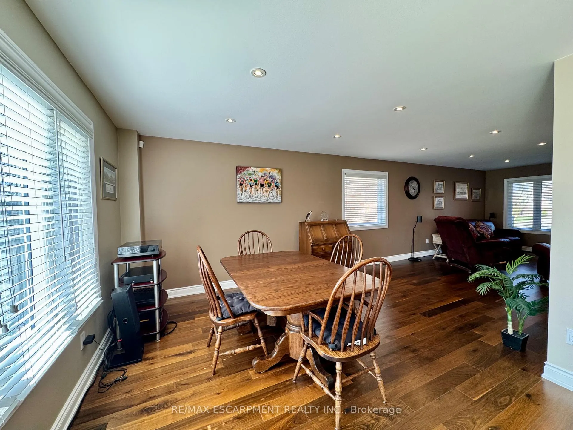 Photo 25 of 4126 Bianca Forest Drive, Burlington, Tansley — HOMEH
