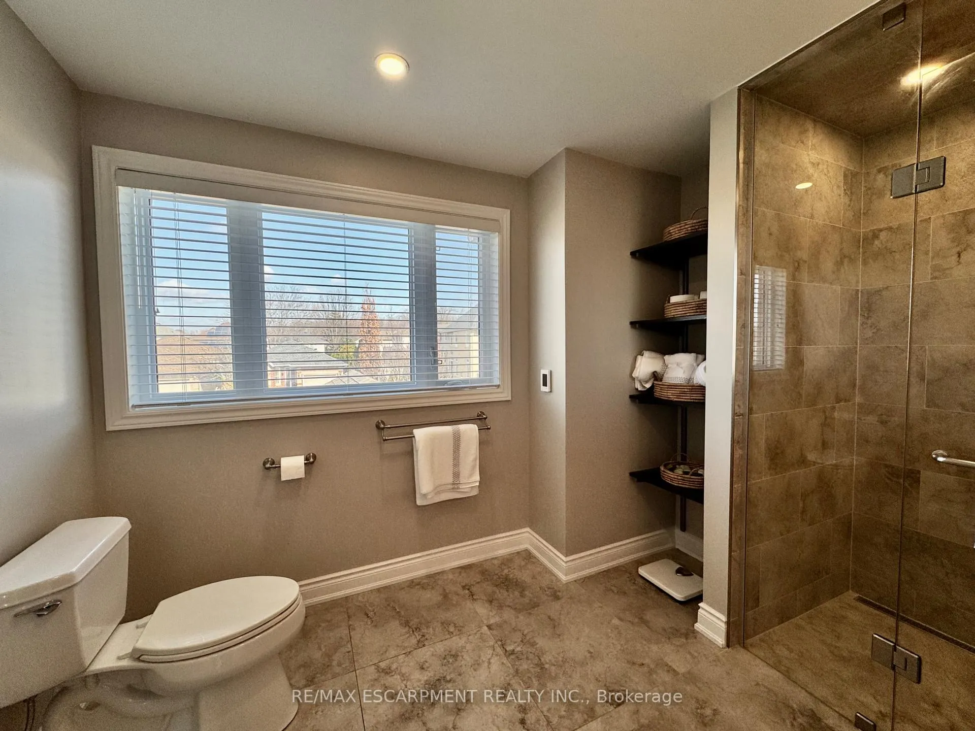 Photo 43 of 4126 Bianca Forest Drive, Burlington, Tansley — HOMEH