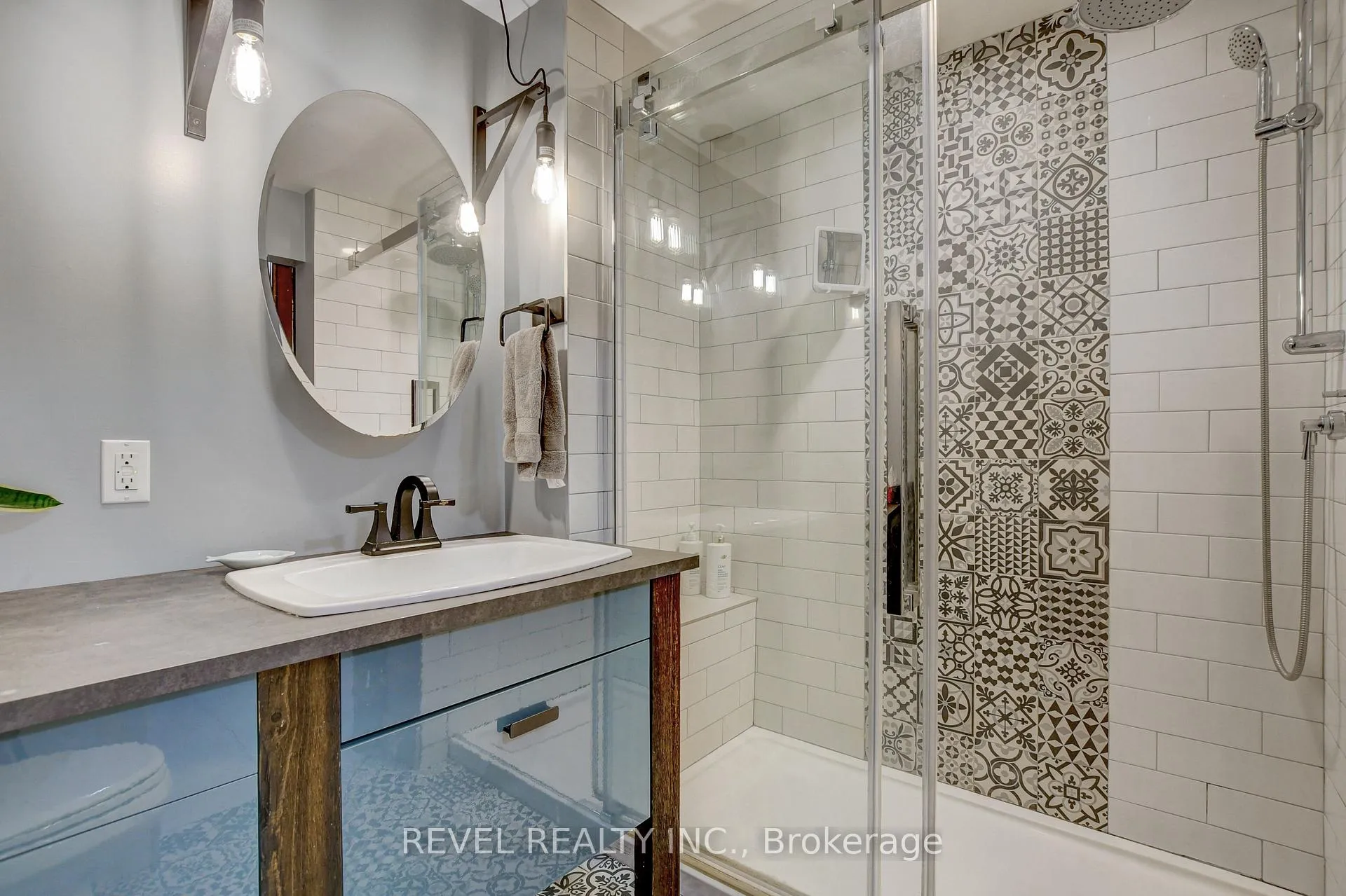 Photo 29 of 90 Powell Avenue, Ottawa, Glebe — HOMEH