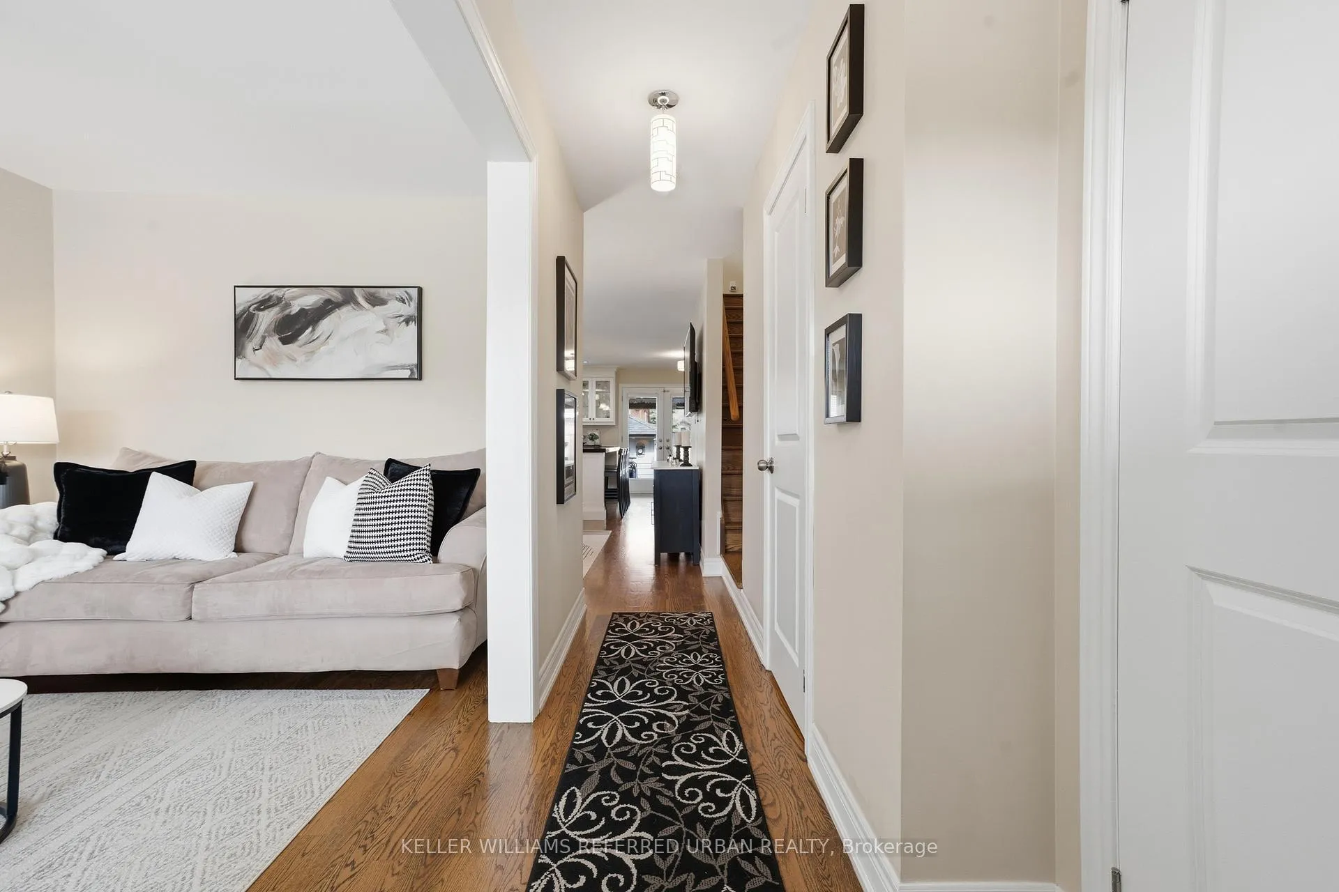 Photo 4 of 266 Melrose Street, Etobicoke, Mimico — HOMEH