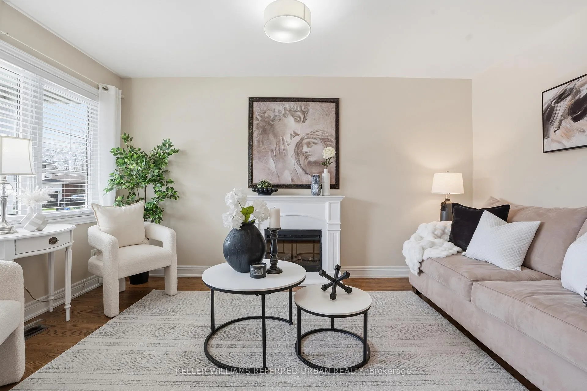 Photo 5 of 266 Melrose Street, Etobicoke, Mimico — HOMEH