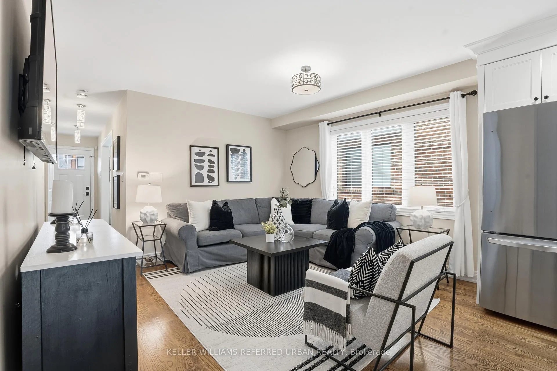 Photo 9 of 266 Melrose Street, Etobicoke, Mimico — HOMEH