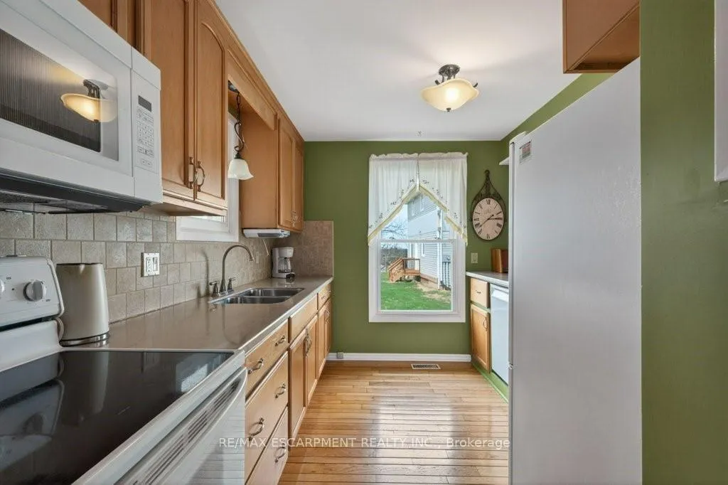 Photo 5 of 3378 Johnson Street, Lincoln, Lincoln-Jordan/Vineland — HOMEH