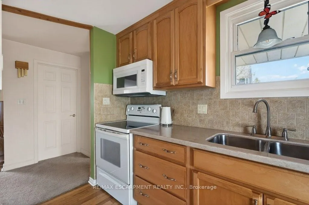 Photo 7 of 3378 Johnson Street, Lincoln, Lincoln-Jordan/Vineland — HOMEH