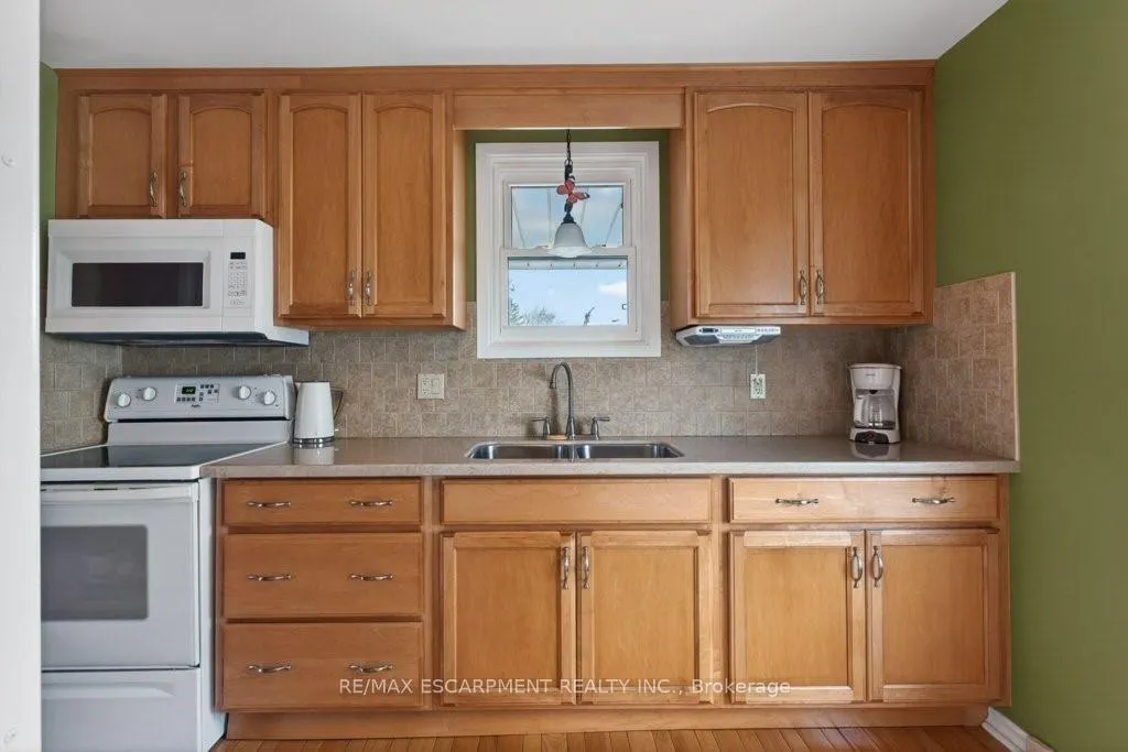 Photo 8 of 3378 Johnson Street, Lincoln, Lincoln-Jordan/Vineland — HOMEH