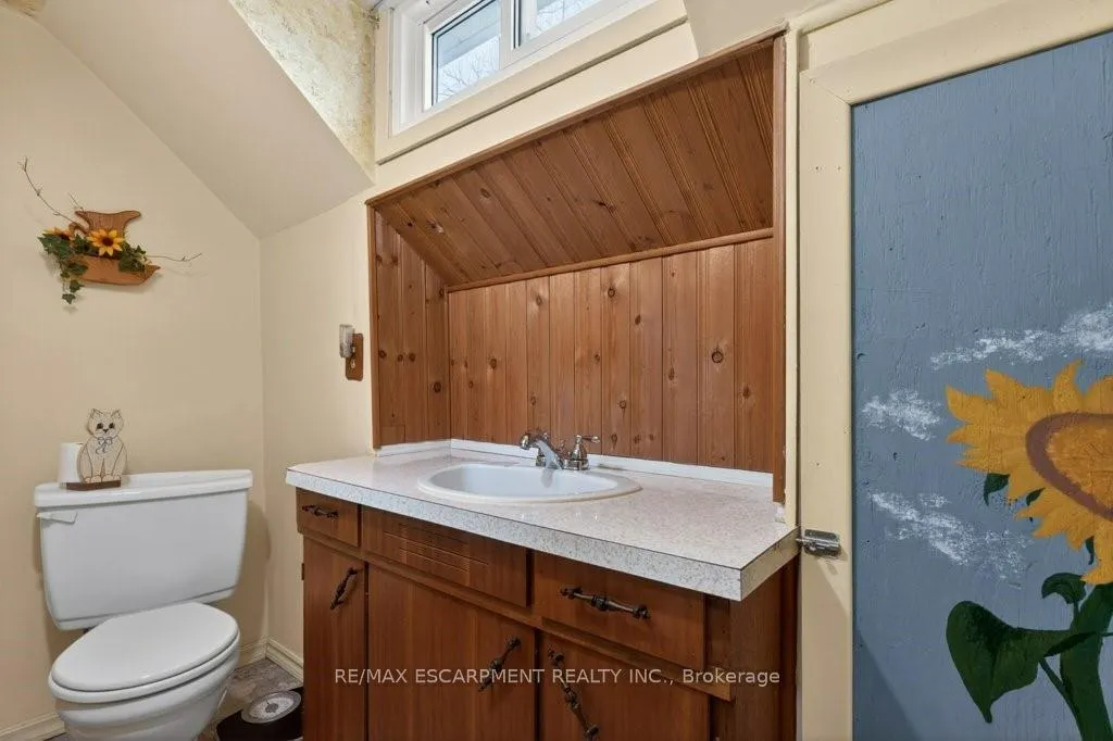 Photo 17 of 3378 Johnson Street, Lincoln, Lincoln-Jordan/Vineland — HOMEH