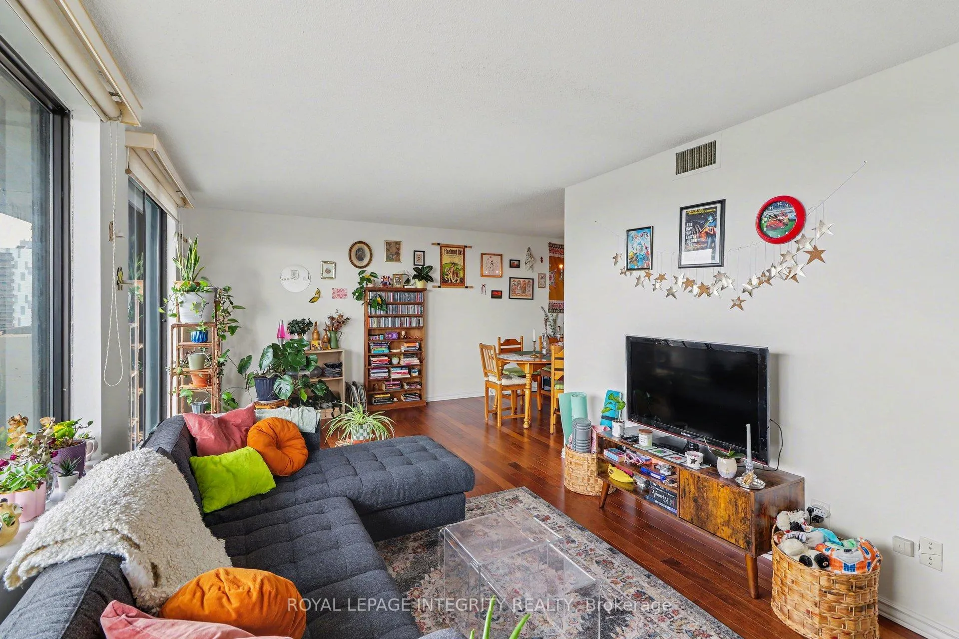 Photo 5 of Unit PH2104, 470 Laurier Avenue W, Ottawa, Ottawa Centre — HOMEH