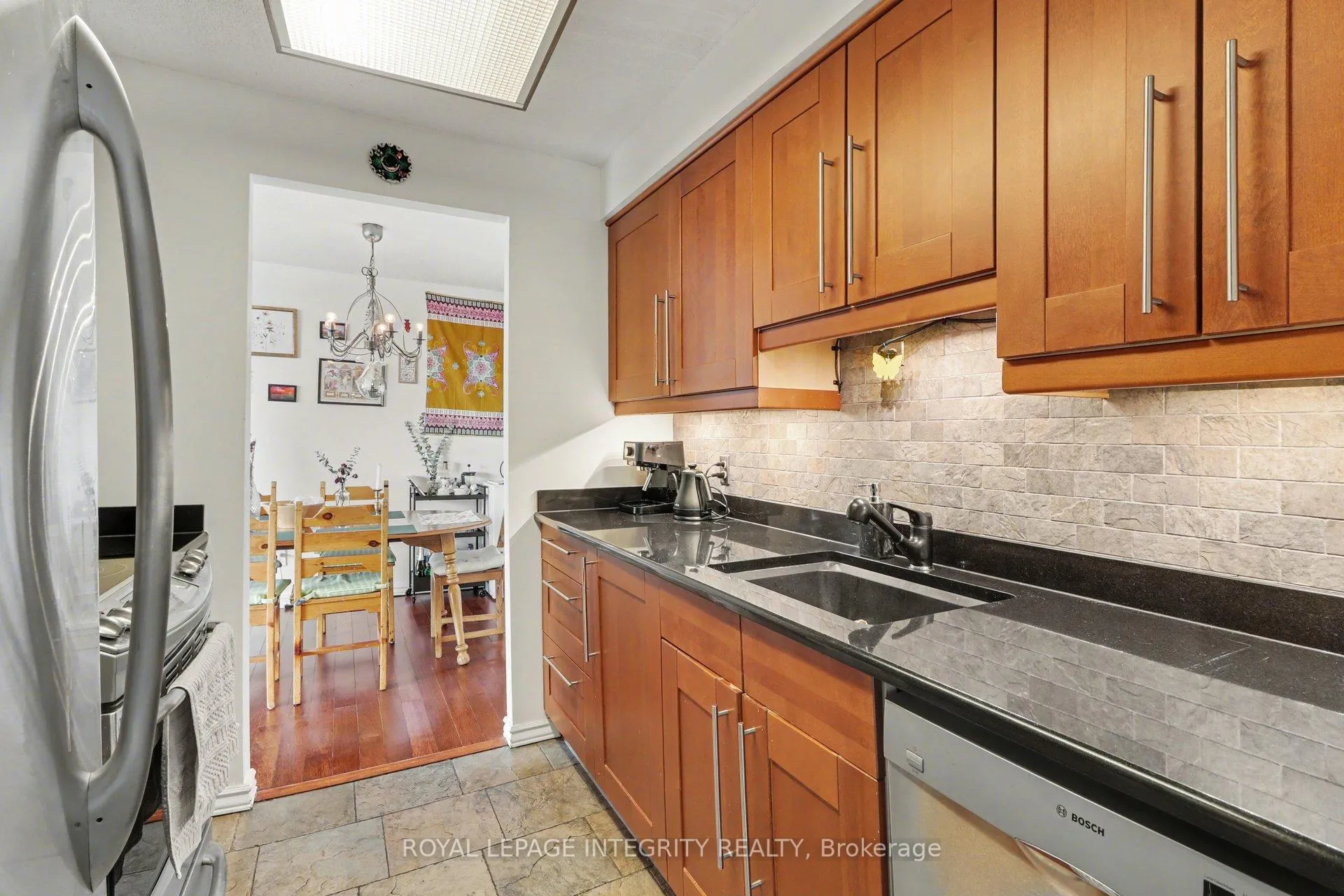 Photo 7 of Unit PH2104, 470 Laurier Avenue W, Ottawa, Ottawa Centre — HOMEH