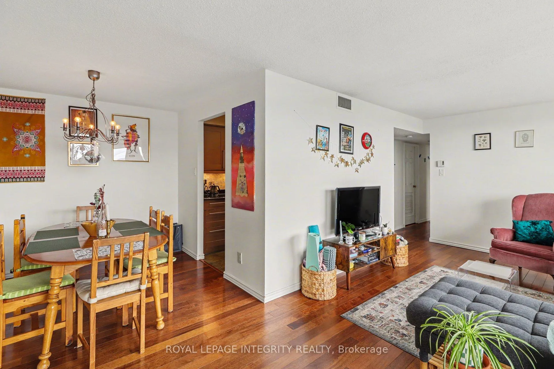 Photo 11 of Unit PH2104, 470 Laurier Avenue W, Ottawa, Ottawa Centre — HOMEH