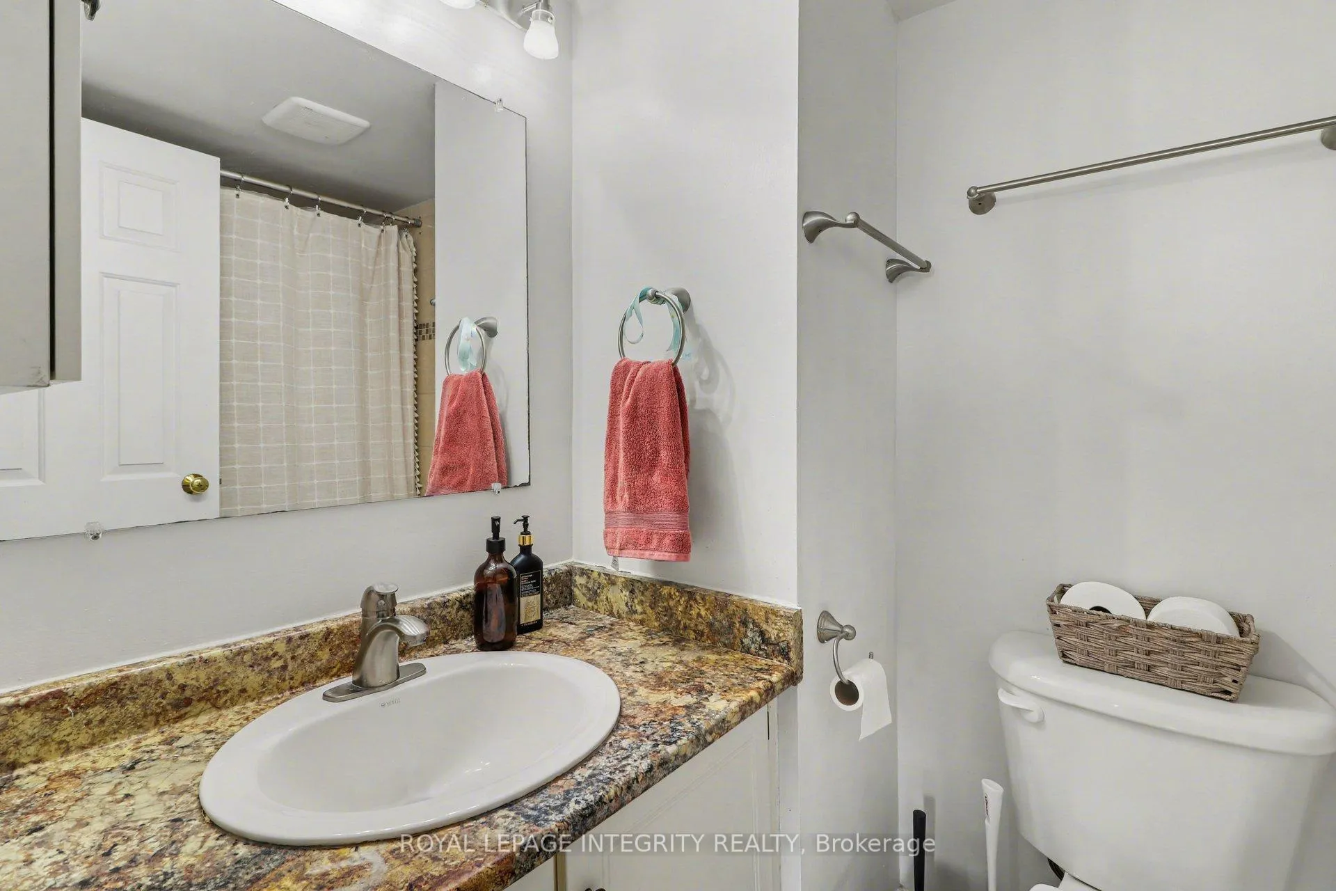 Photo 18 of Unit PH2104, 470 Laurier Avenue W, Ottawa, Ottawa Centre — HOMEH