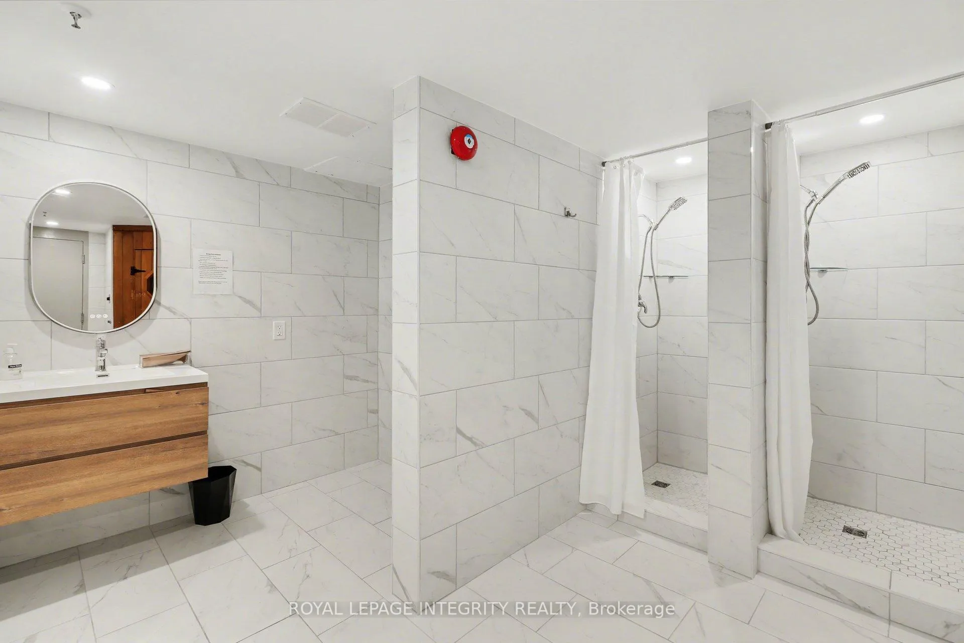 Photo 21 of Unit PH2104, 470 Laurier Avenue W, Ottawa, Ottawa Centre — HOMEH