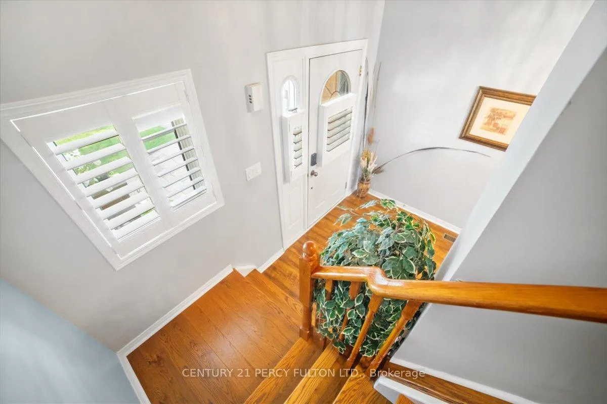 Photo 4 of 1250 Ormond Drive, Oshawa, Samac — HOMEH
