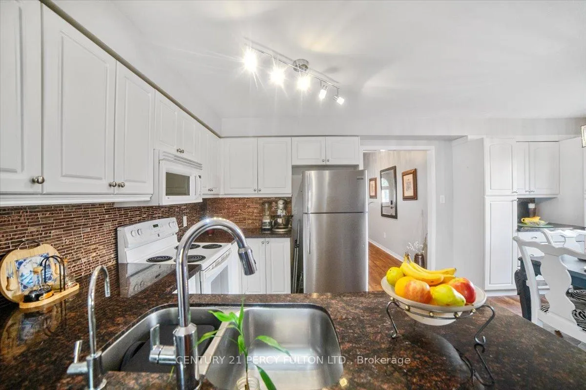 Photo 10 of 1250 Ormond Drive, Oshawa, Samac — HOMEH