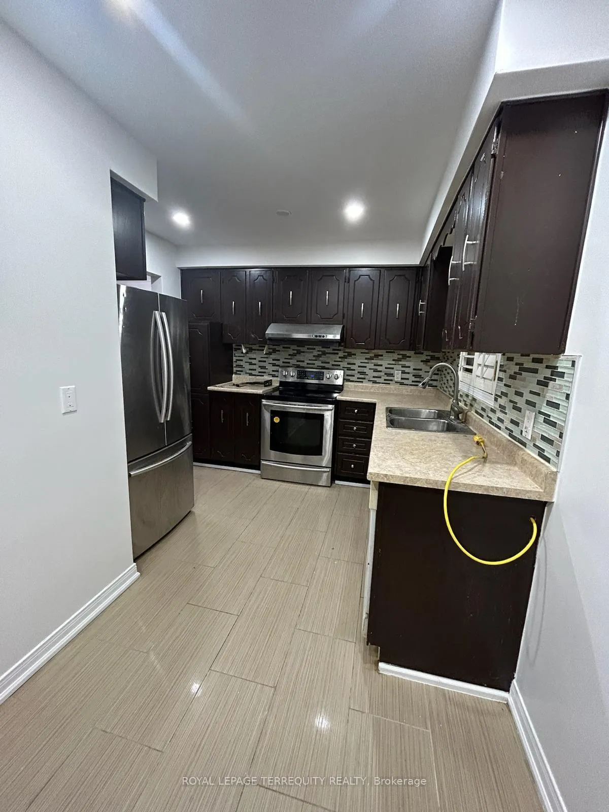 Photo 15 of Unit main, 5 Malta Street, Scarborough, Birchcliffe-Cliffside — HOMEH