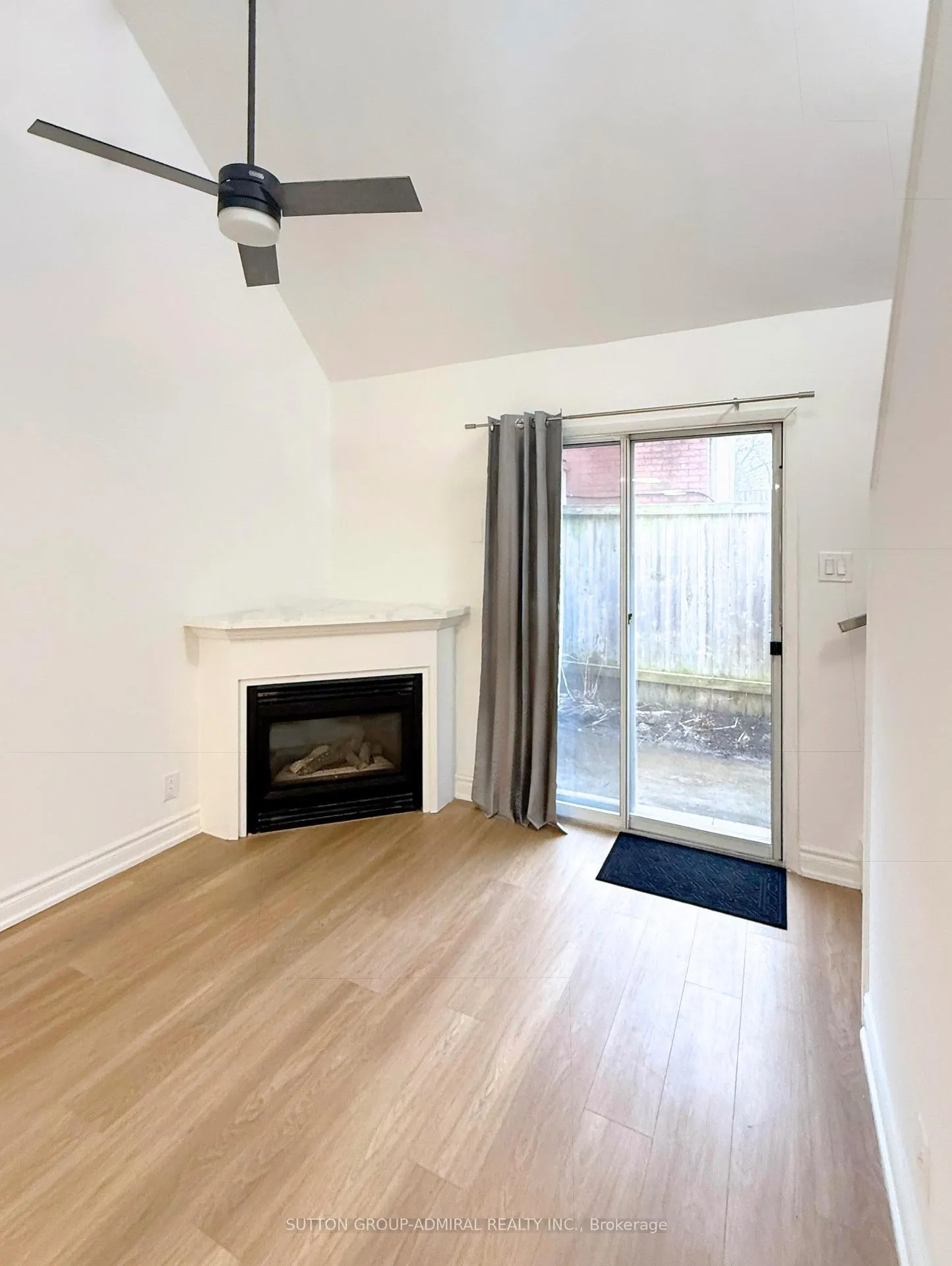 Photo 8 of Unit 30, 41 Valleyview Road, Kitchener, Forest Hill — HOMEH
