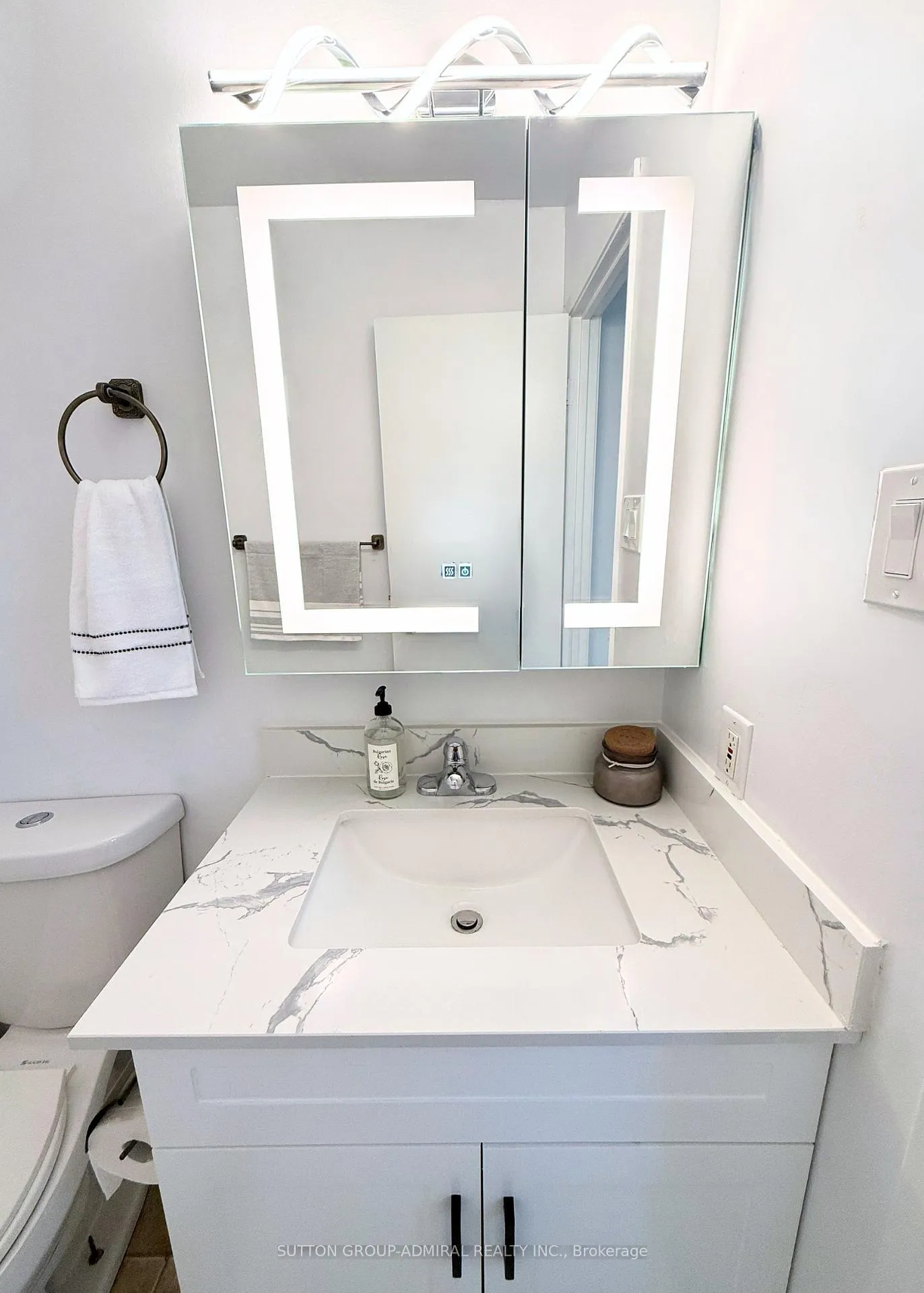 Photo 13 of Unit 30, 41 Valleyview Road, Kitchener, Forest Hill — HOMEH
