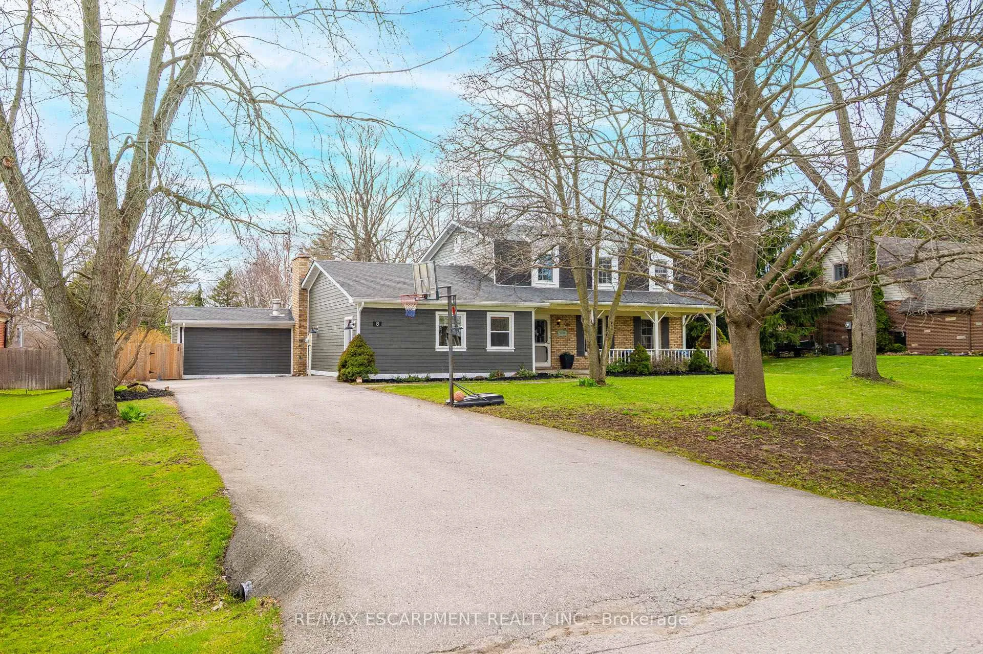 Photo 2 of 8 Wildan Drive, Hamilton, Freelton — HOMEH