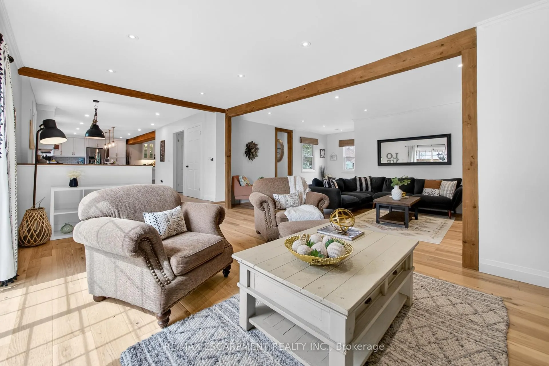 Photo 11 of 8 Wildan Drive, Hamilton, Freelton — HOMEH