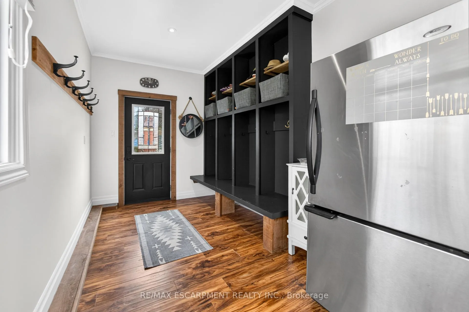 Photo 13 of 8 Wildan Drive, Hamilton, Freelton — HOMEH