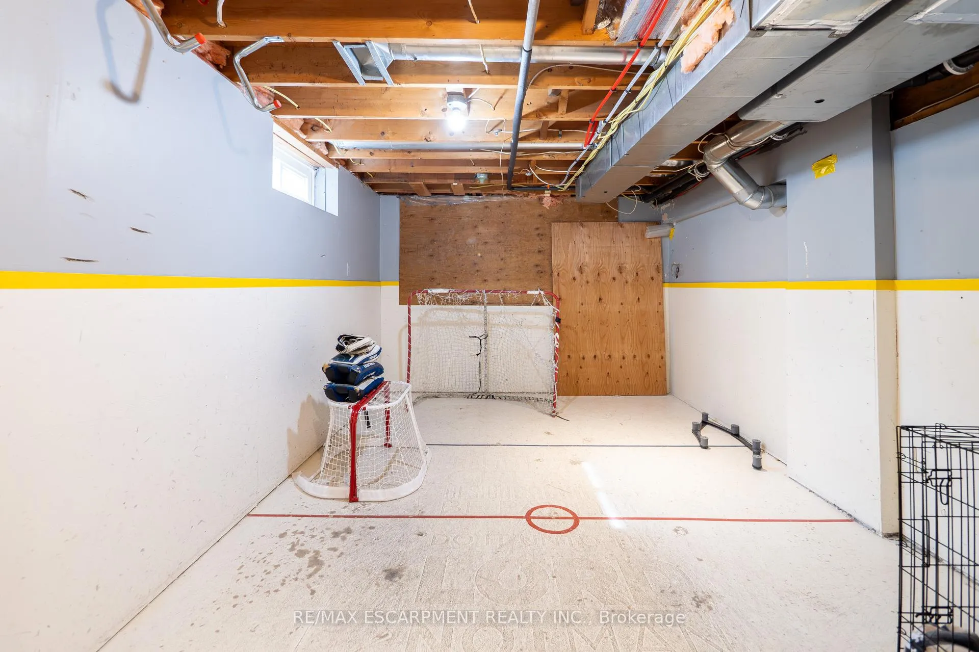 Photo 35 of 8 Wildan Drive, Hamilton, Freelton — HOMEH
