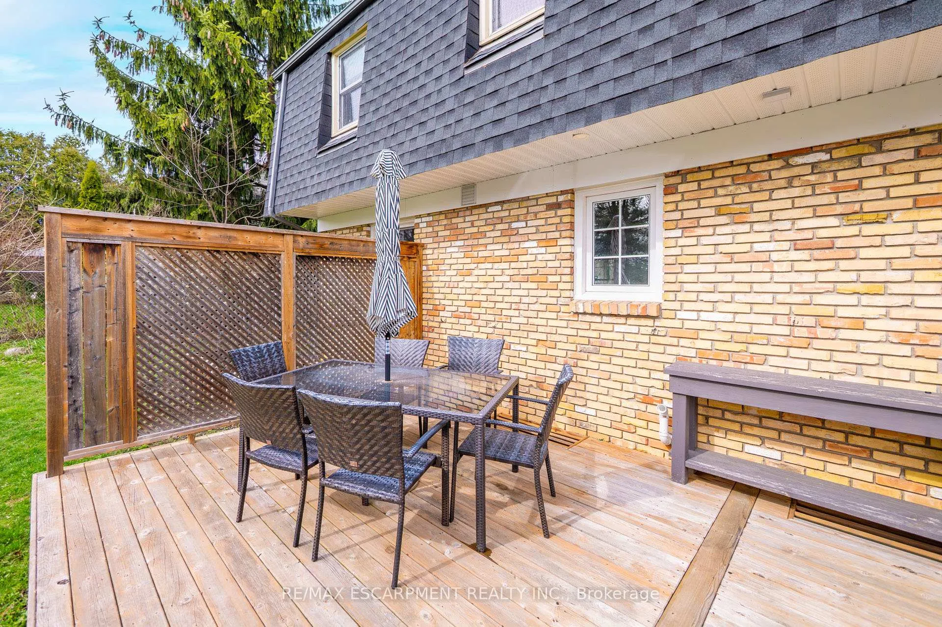 Photo 37 of 8 Wildan Drive, Hamilton, Freelton — HOMEH