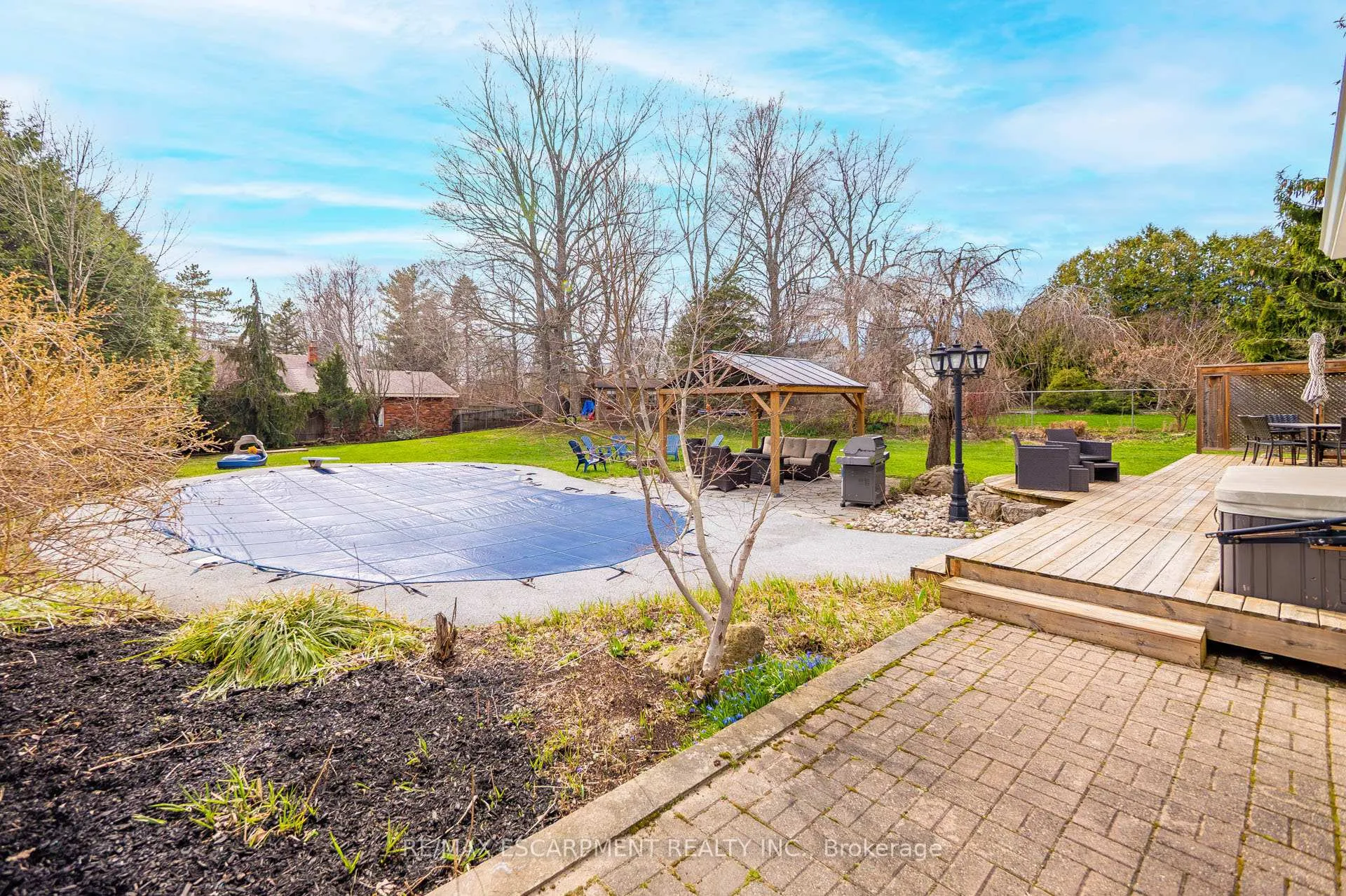 Photo 41 of 8 Wildan Drive, Hamilton, Freelton — HOMEH