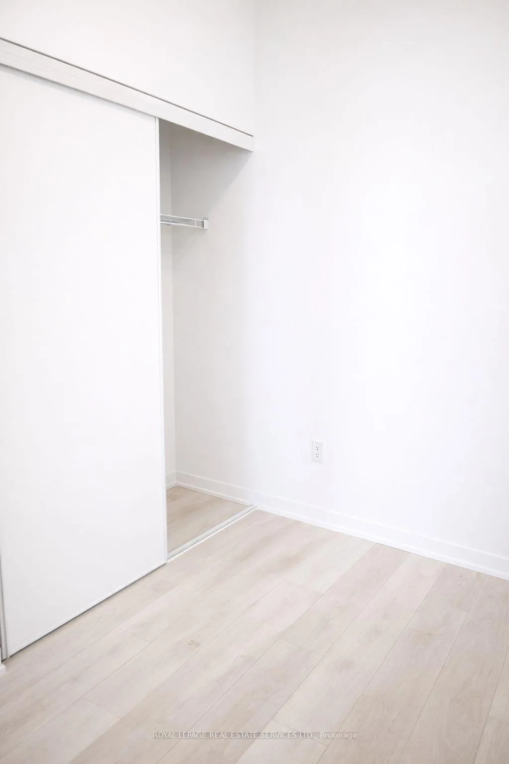 Photo 14 of Unit 327, 4878 Powers Common, Burlington, Appleby — HOMEH