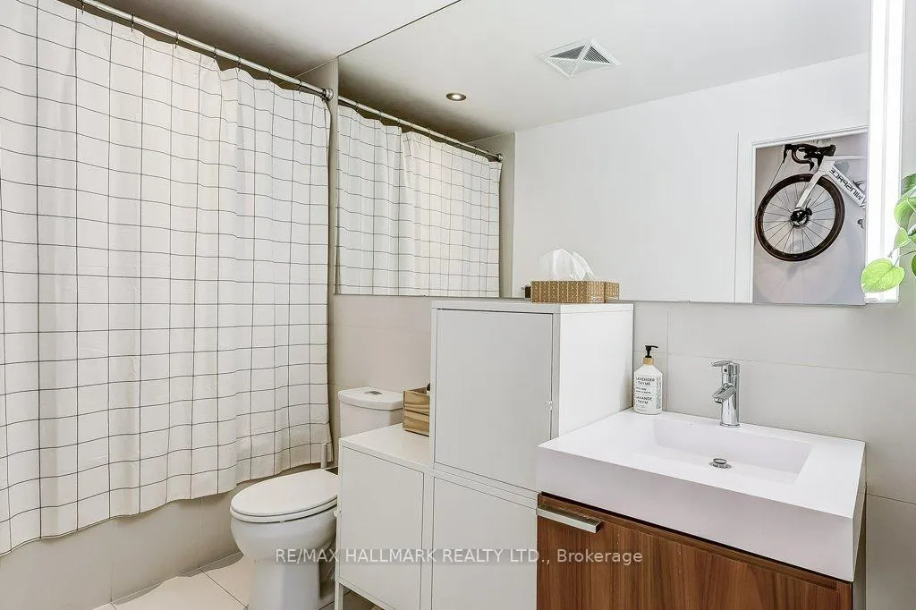 Photo 15 of Unit 907, 318 King Street E, Toronto, Moss Park — HOMEH