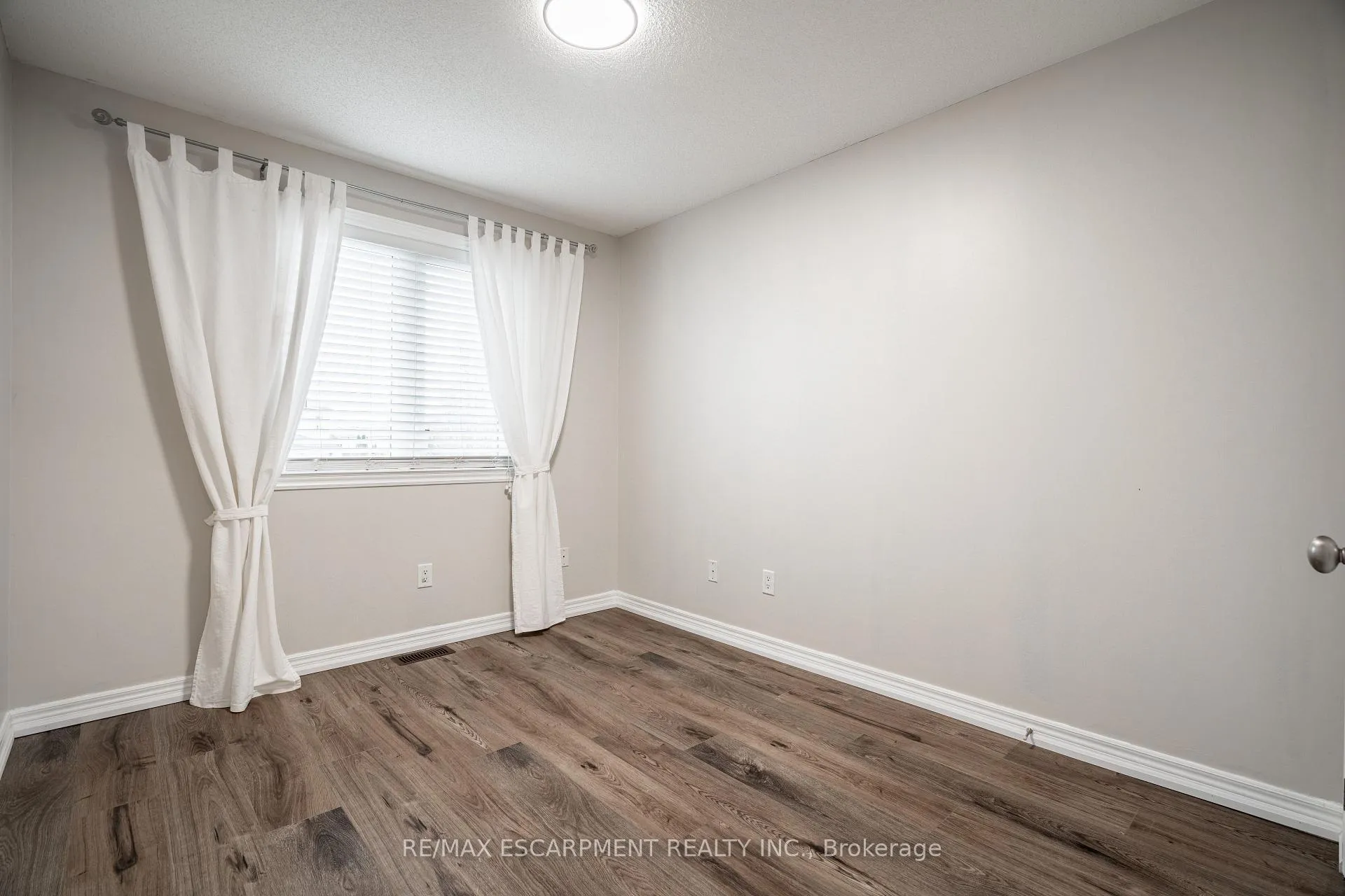 Photo 14 of Unit 41, 222 Fall Fair Way, Hamilton, Binbrook — HOMEH