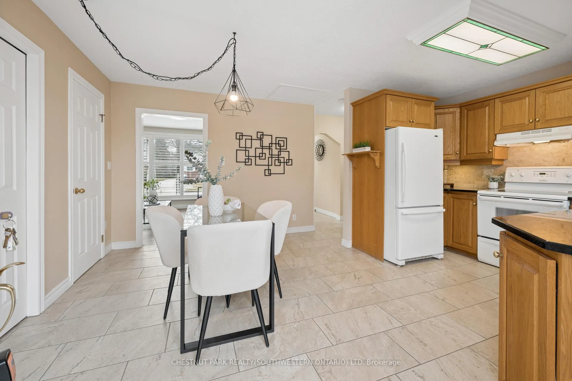 Photo 17 of 492 Ephraim Street, Kitchener — HOMEH