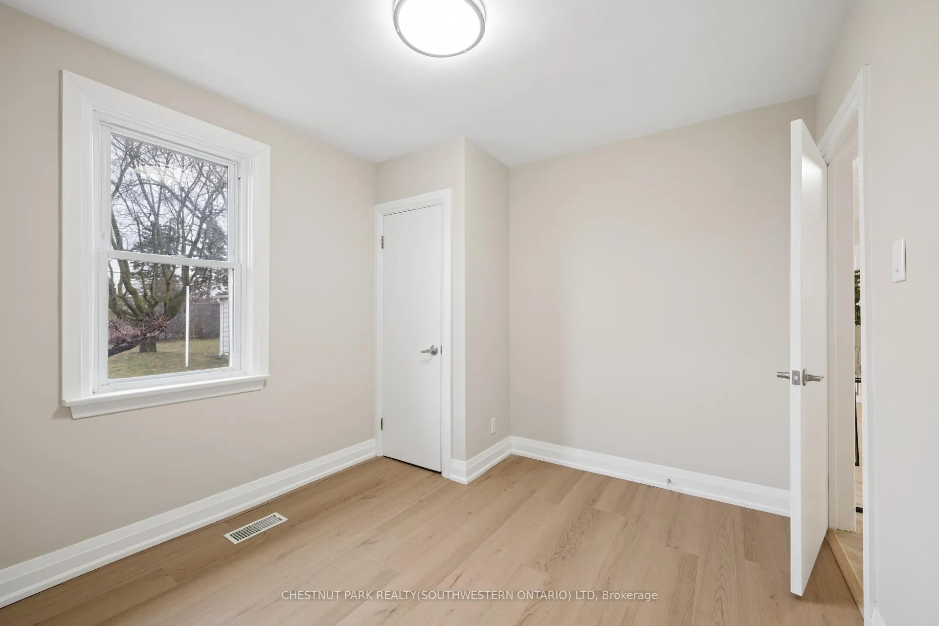 Photo 20 of 492 Ephraim Street, Kitchener — HOMEH