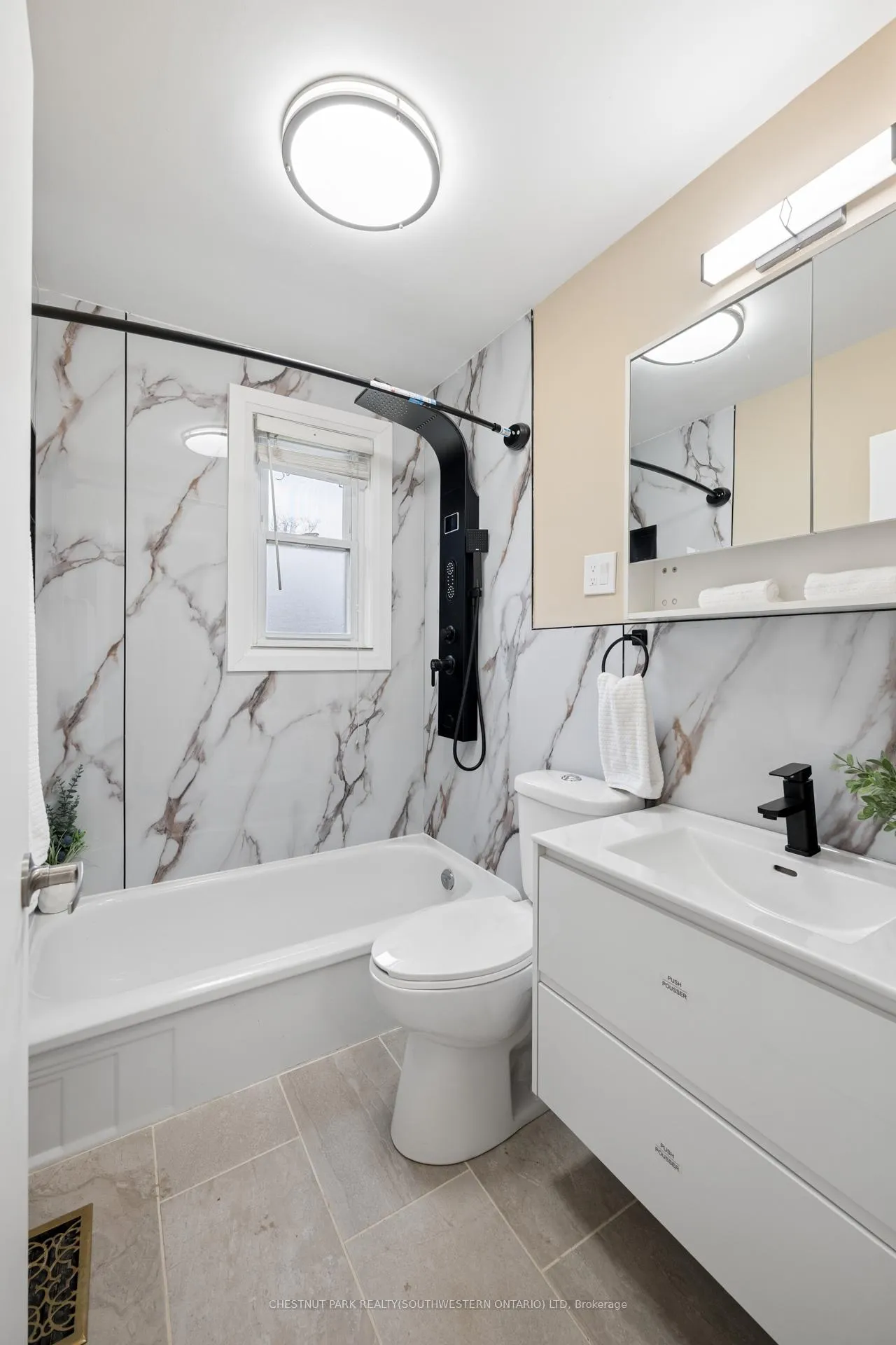 Photo 22 of 492 Ephraim Street, Kitchener — HOMEH