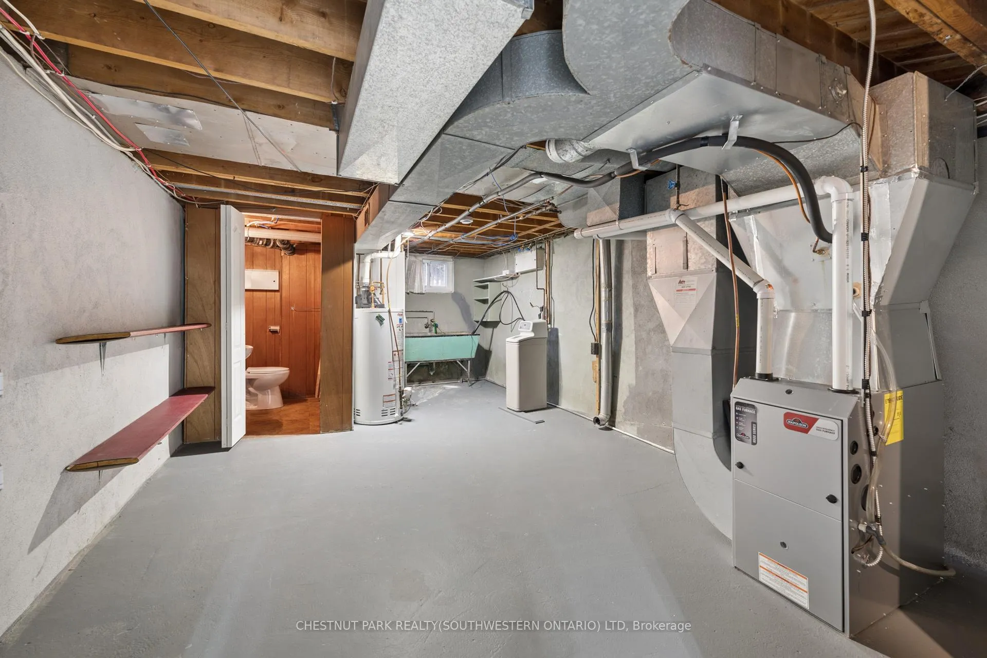 Photo 31 of 492 Ephraim Street, Kitchener — HOMEH