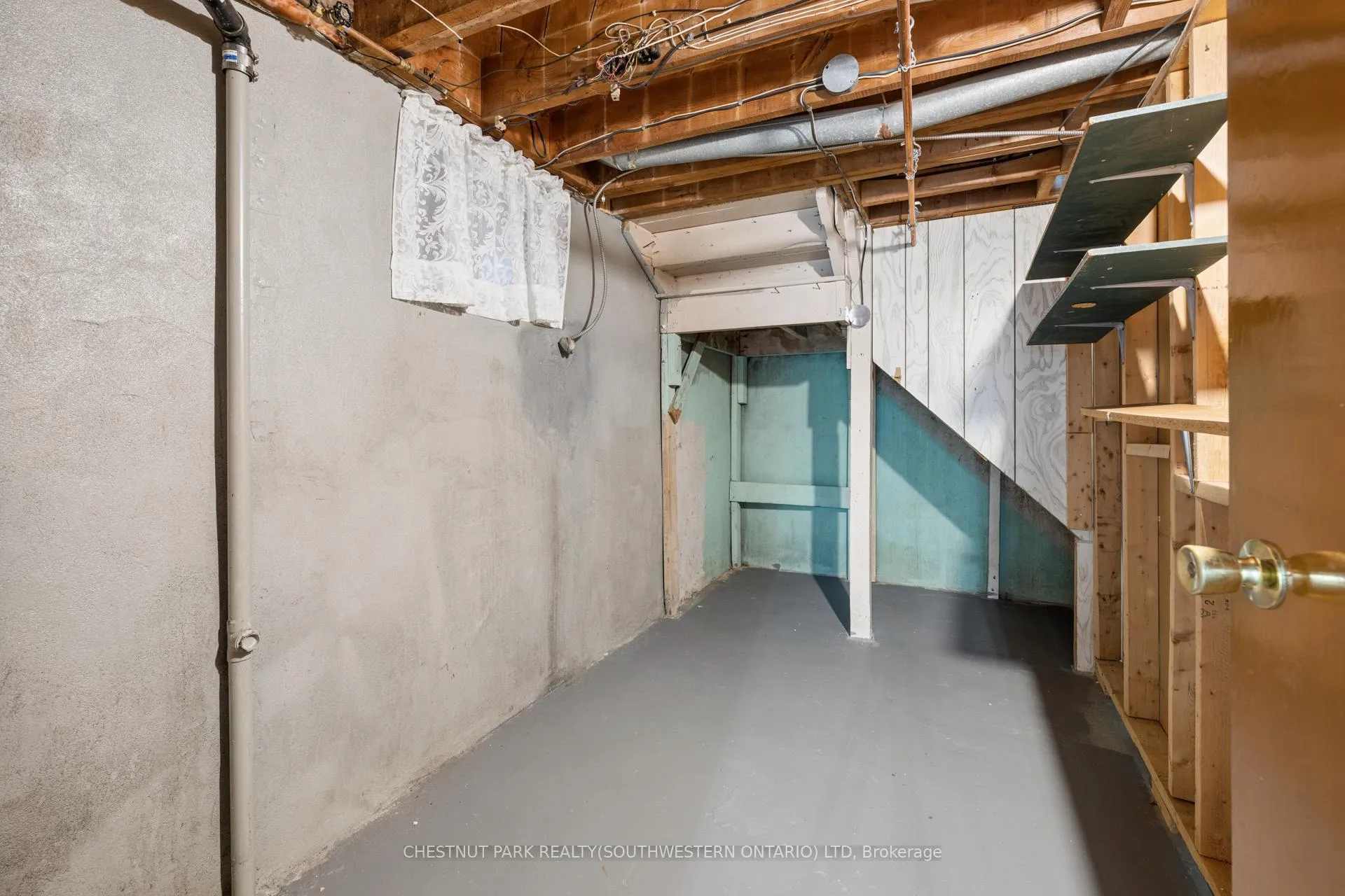 Photo 32 of 492 Ephraim Street, Kitchener — HOMEH