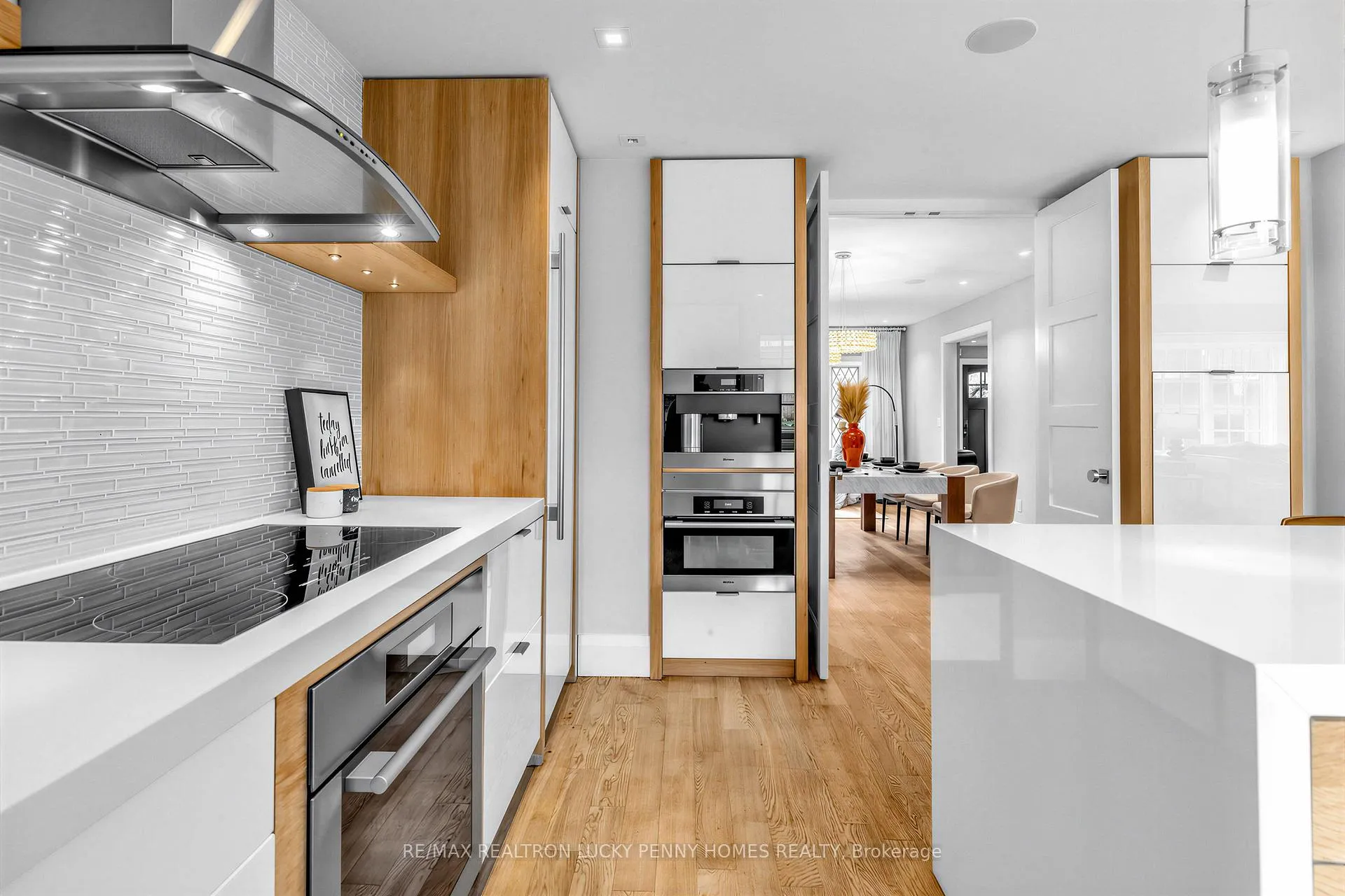 Photo 14 of 25 Cortleigh Boulevard, Toronto, Lawrence Park South — HOMEH