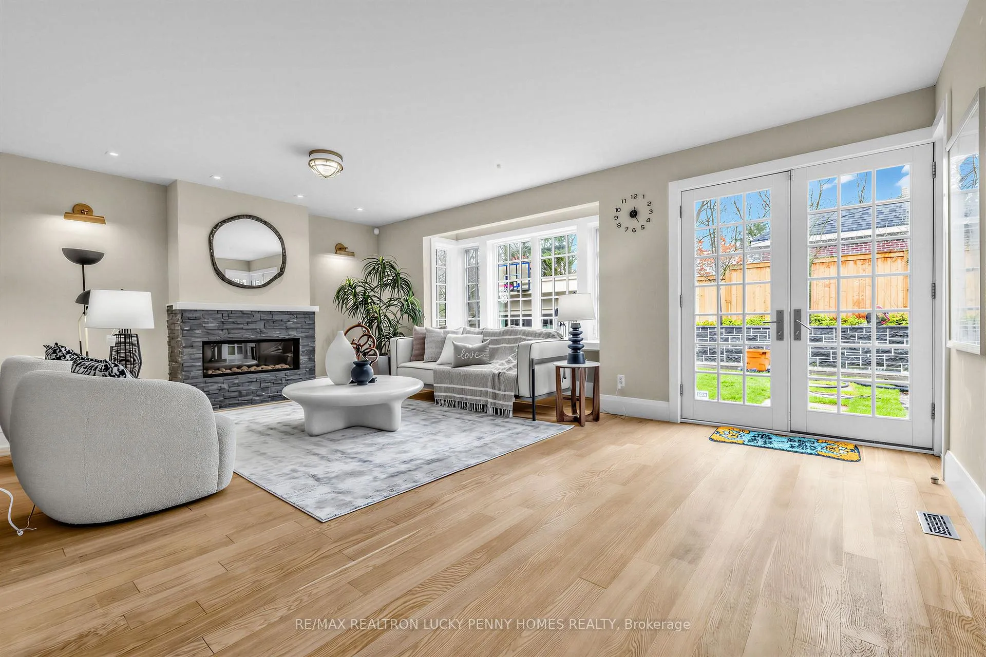 Photo 19 of 25 Cortleigh Boulevard, Toronto, Lawrence Park South — HOMEH
