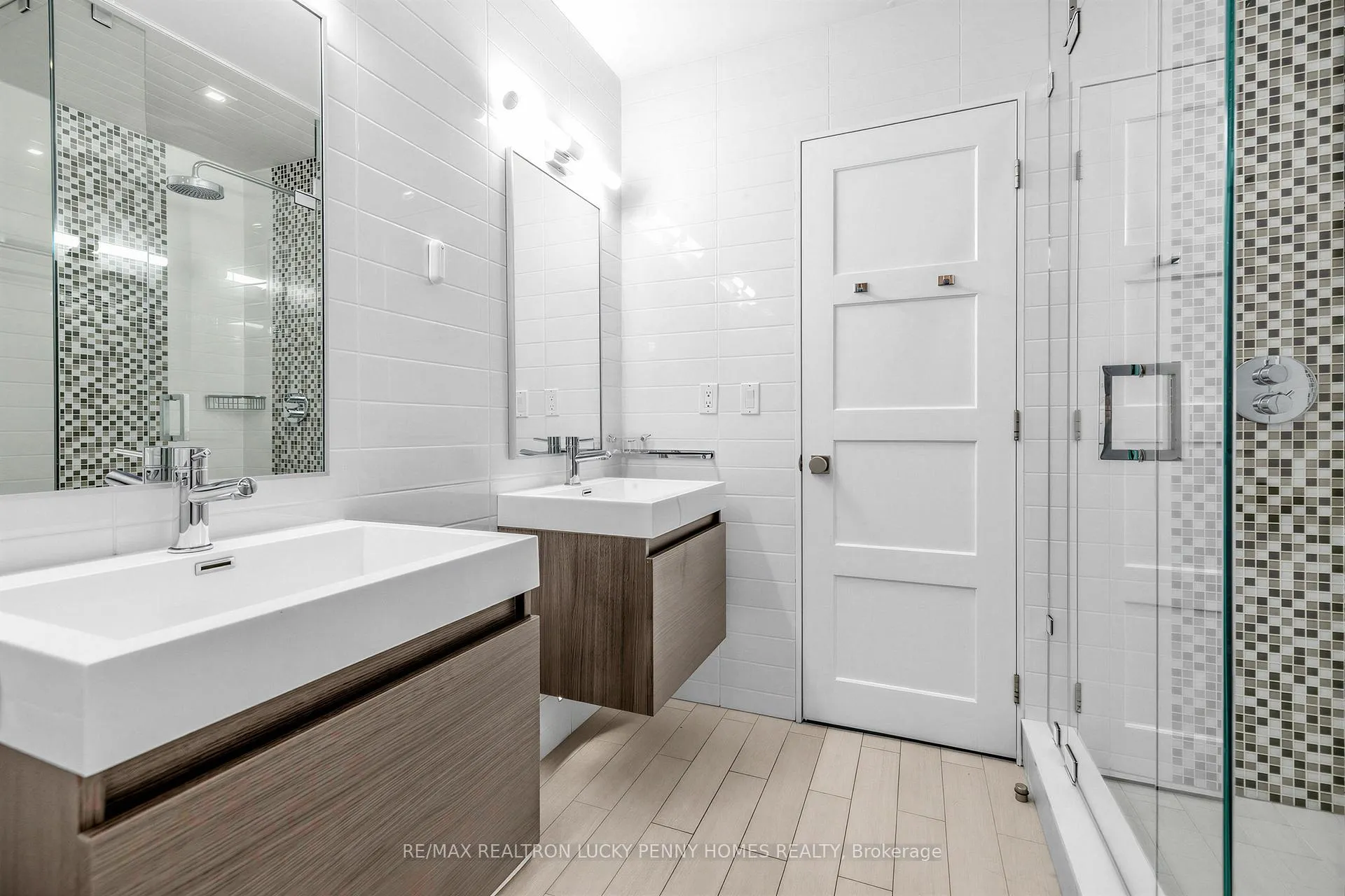 Photo 32 of 25 Cortleigh Boulevard, Toronto, Lawrence Park South — HOMEH