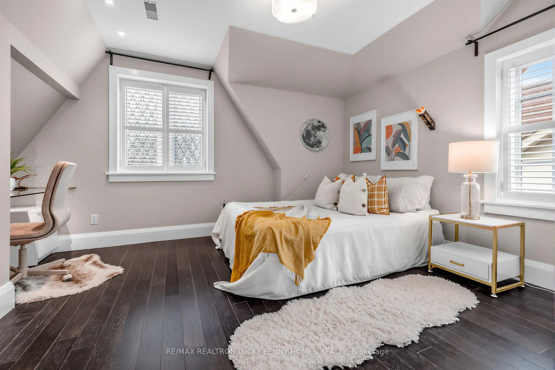Photo 36 of 25 Cortleigh Boulevard, Toronto, Lawrence Park South — HOMEH