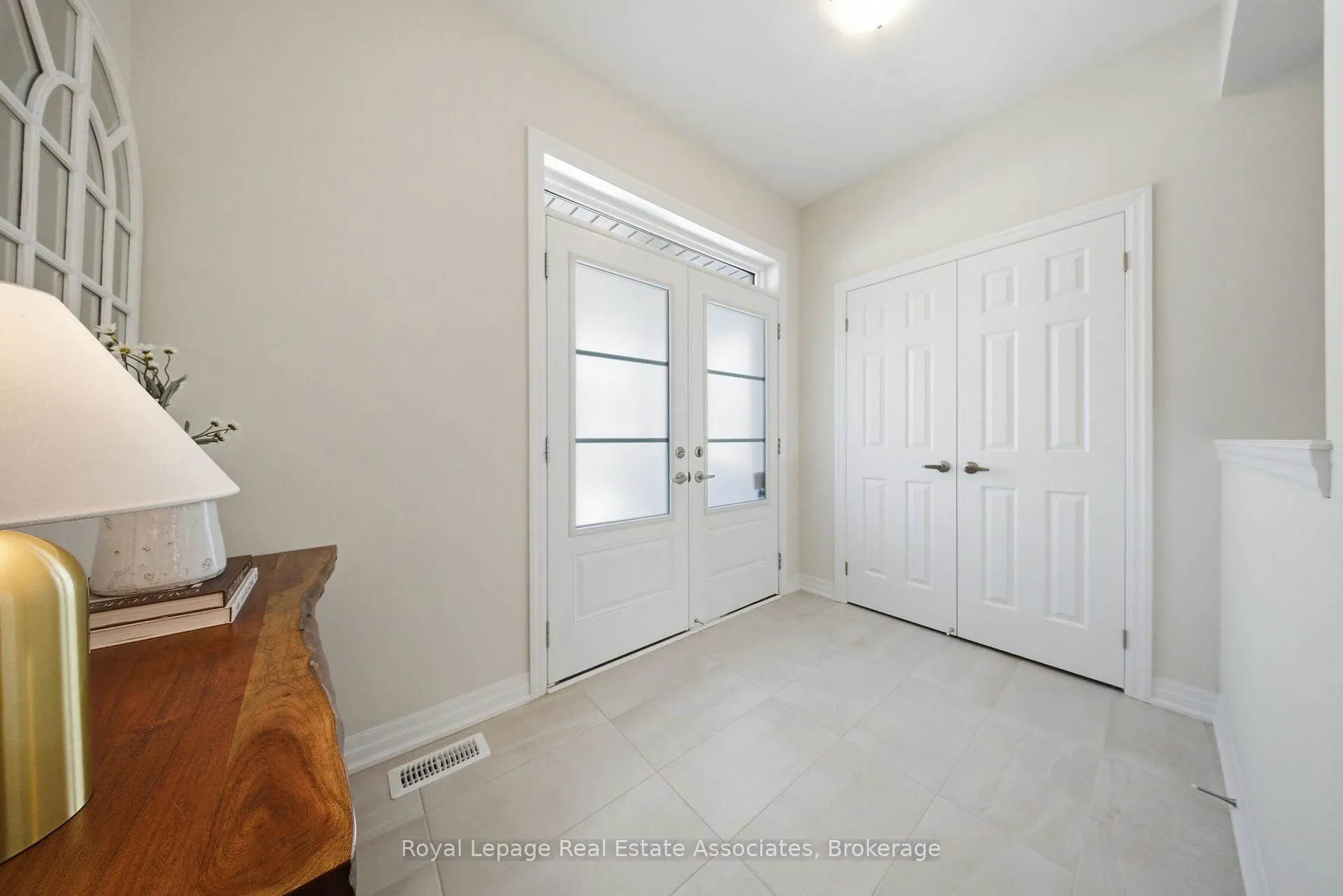 Photo 2 of 103 Northrop Avenue, Clarington, Newcastle — HOMEH